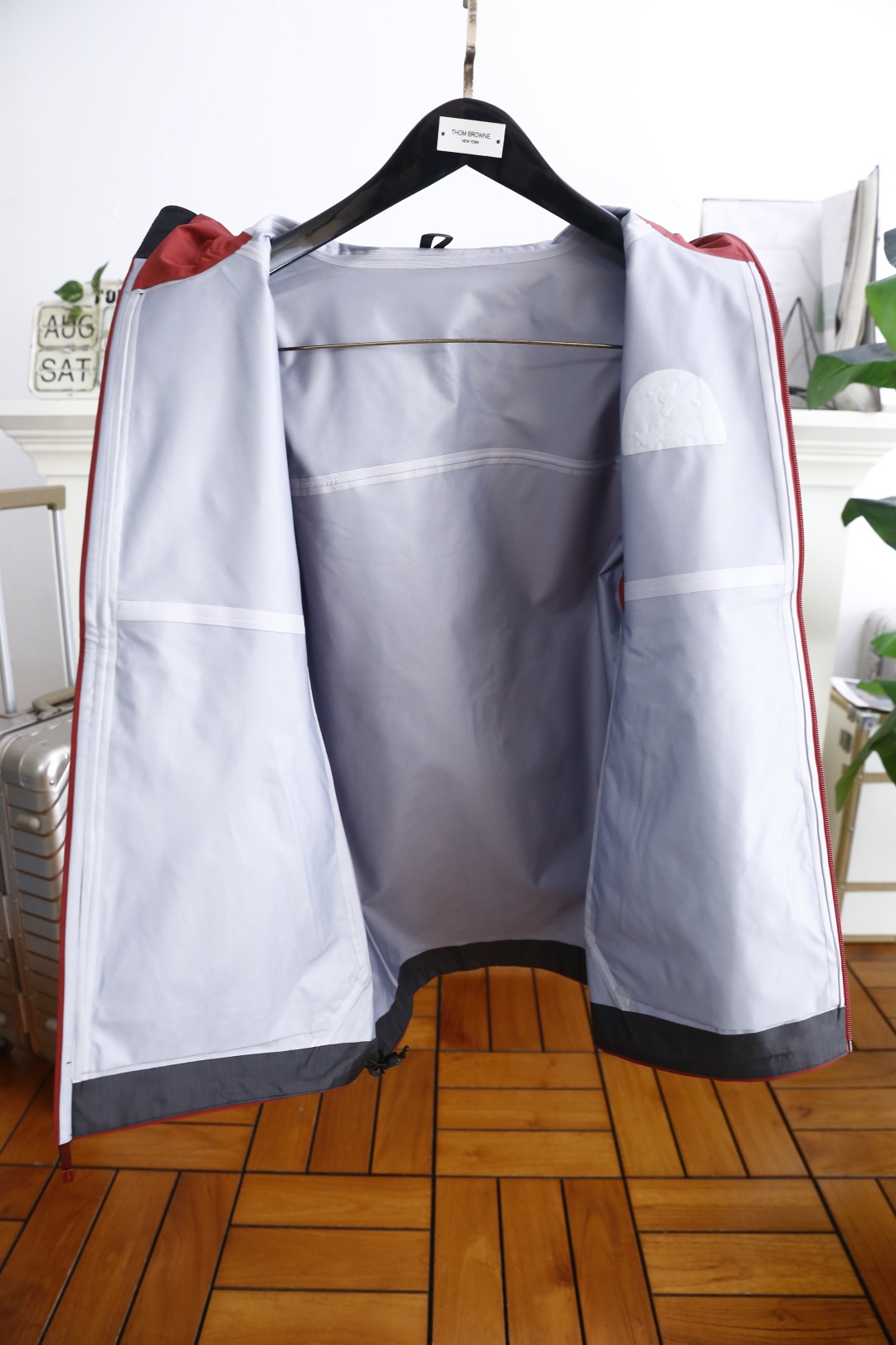 🔥始祖鸟/archaeoPteryx.
26早秋新品🆕时尚百搭男女同款冲锋衣！胸前采用品牌经典LOGO搭