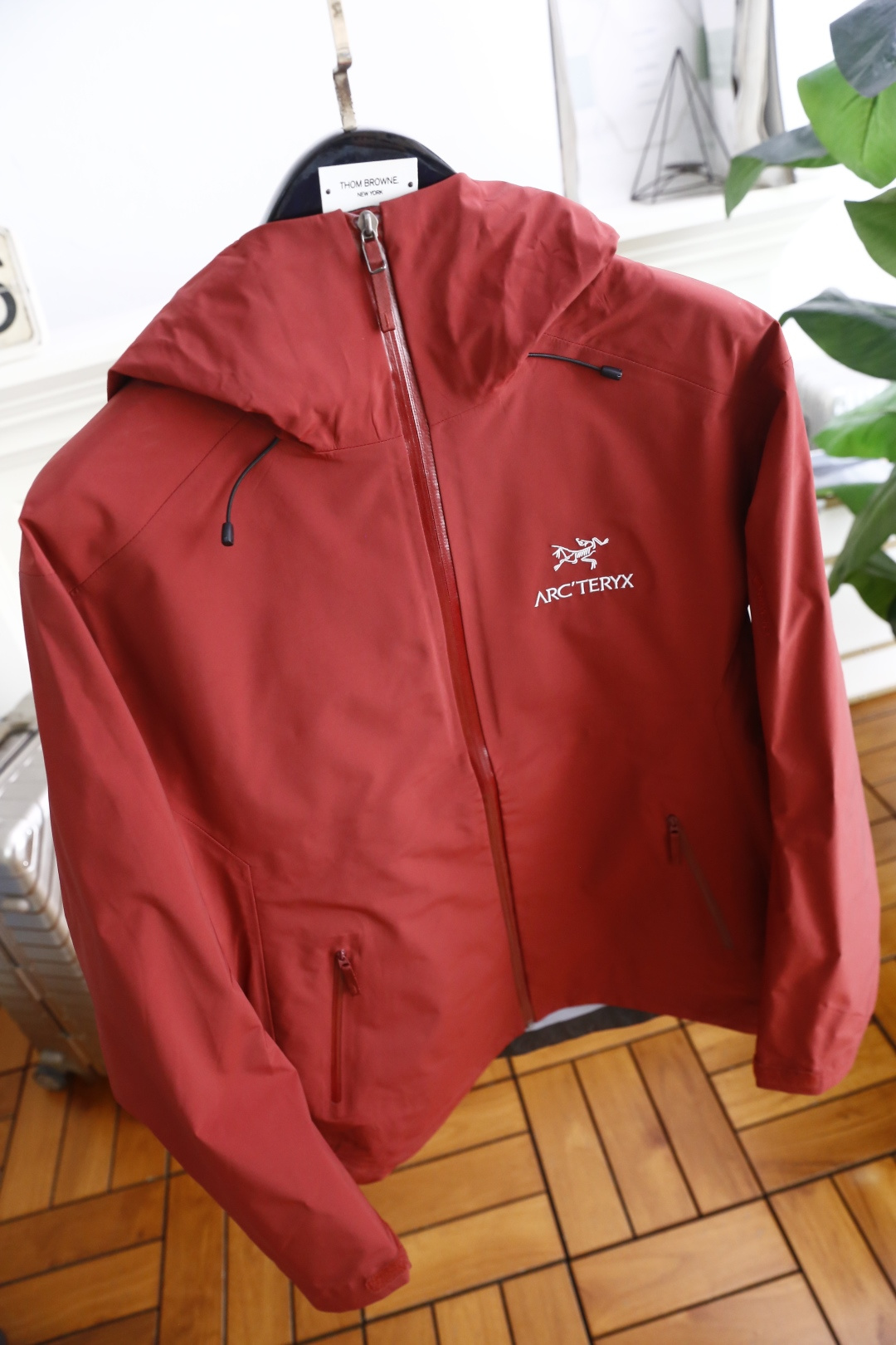 🔥始祖鸟/archaeoPteryx.
26早秋新品🆕时尚百搭男女同款冲锋衣！胸前采用品牌经典LOGO搭