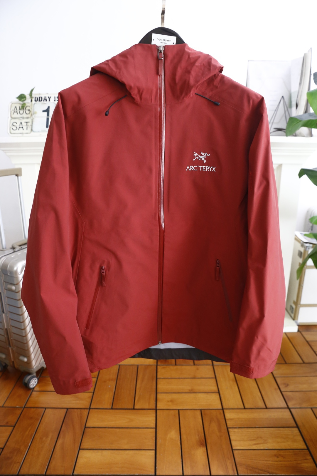 🔥始祖鸟/archaeoPteryx.
26早秋新品🆕时尚百搭男女同款冲锋衣！胸前采用品牌经典LOGO搭