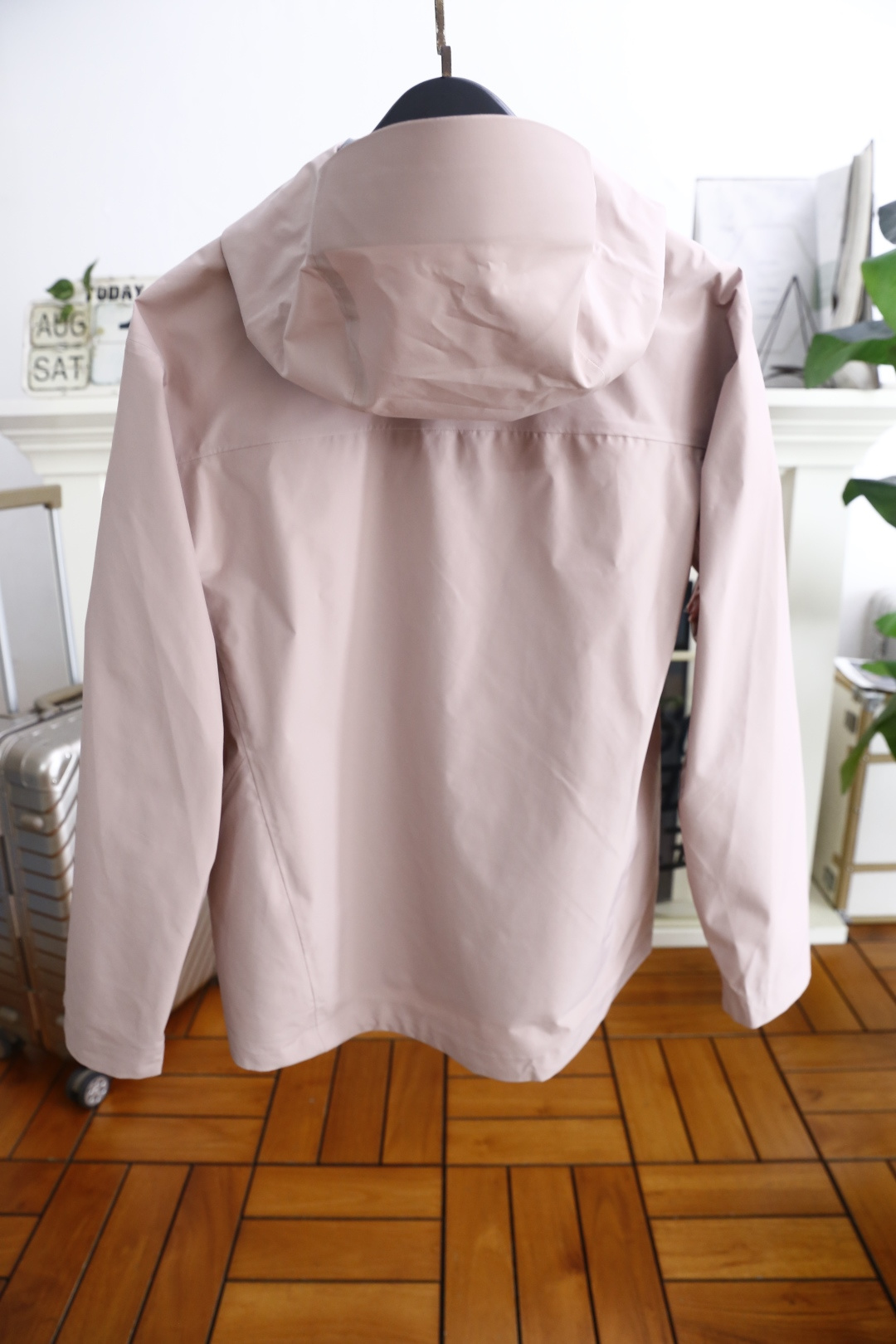 🔥始祖鸟/archaeoPteryx.
26早秋新品🆕时尚百搭男女同款冲锋衣！胸前采用品牌经典LOGO搭