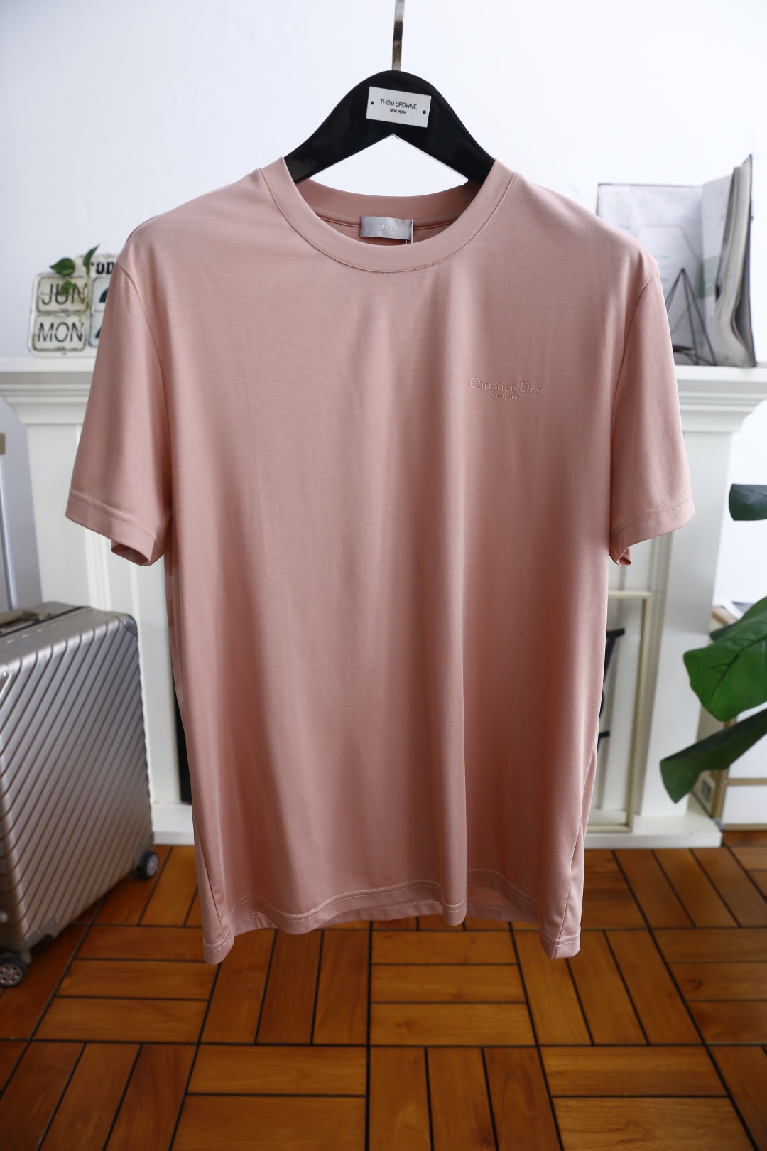 🔥迪奥/Christian D*or.
2025夏季男士圆领短袖🍃奢华经典品牌LOGO标识标注👍🏼上身就