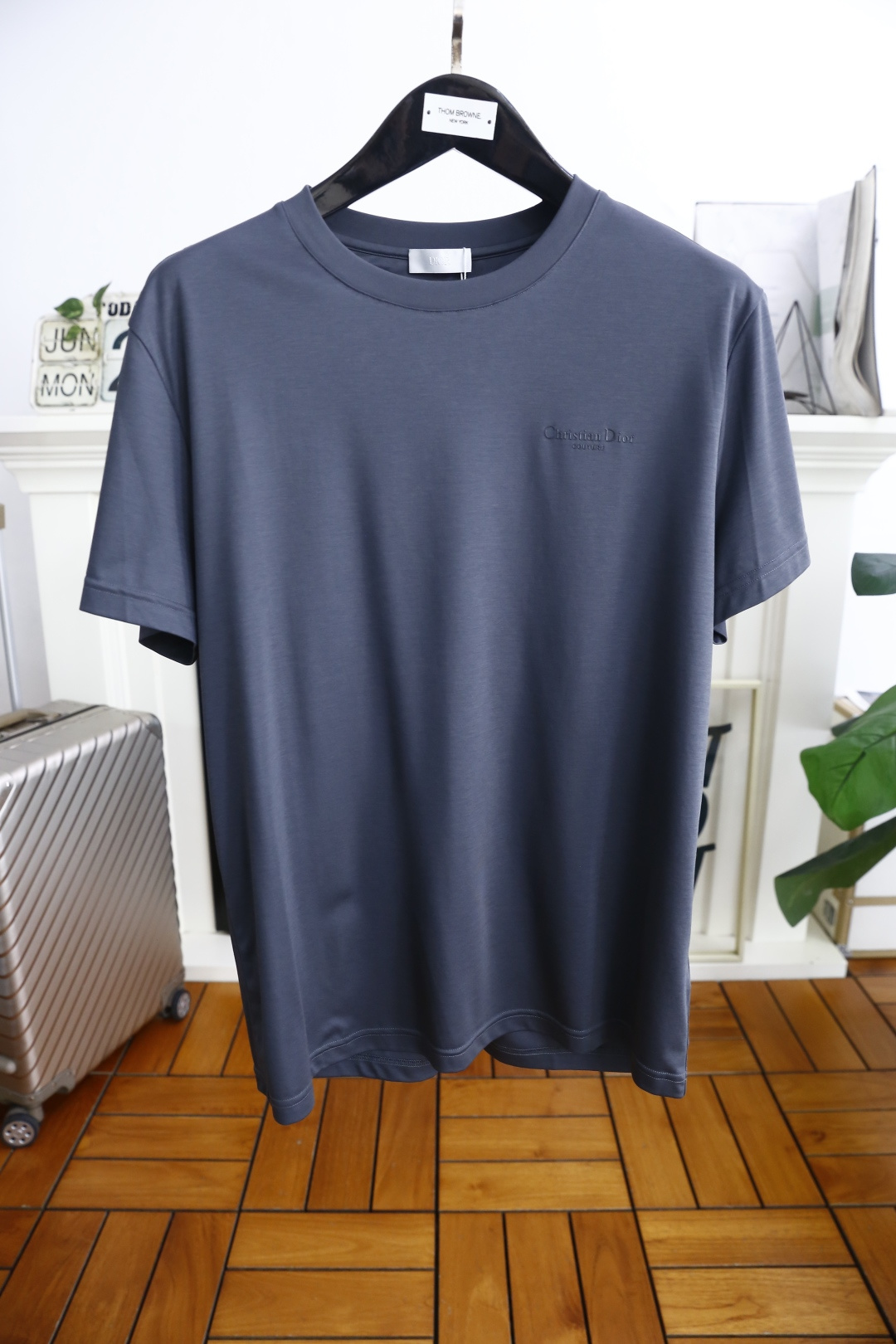🔥迪奥/Christian D*or.
2025夏季男士圆领短袖🍃奢华经典品牌LOGO标识标注👍🏼上身就