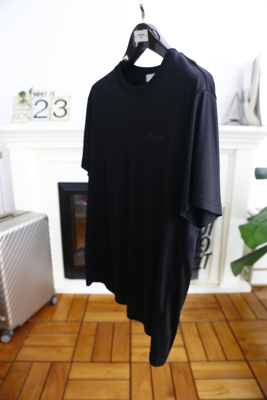 🔥迪奥/Christian D*or.
2025夏季男士圆领短袖🍃奢华经典品牌LOGO标识标注👍🏼上身就