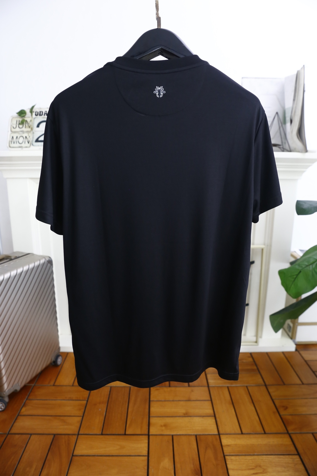 🔥迪奥/Christian D*or.
2025夏季男士圆领短袖🍃奢华经典品牌LOGO标识标注👍🏼上身就