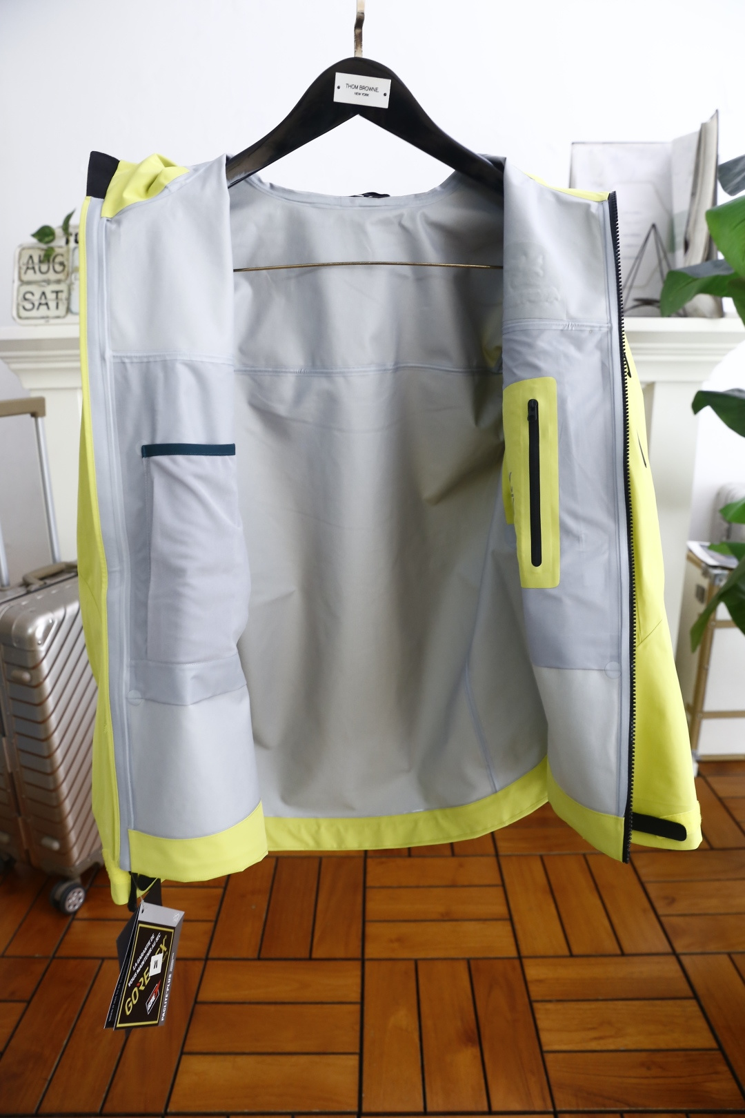 🔥始祖鸟/archaeoPteryx.
26早秋新品🆕时尚百搭男女同款冲锋衣！胸前采用品牌经典LOGO搭