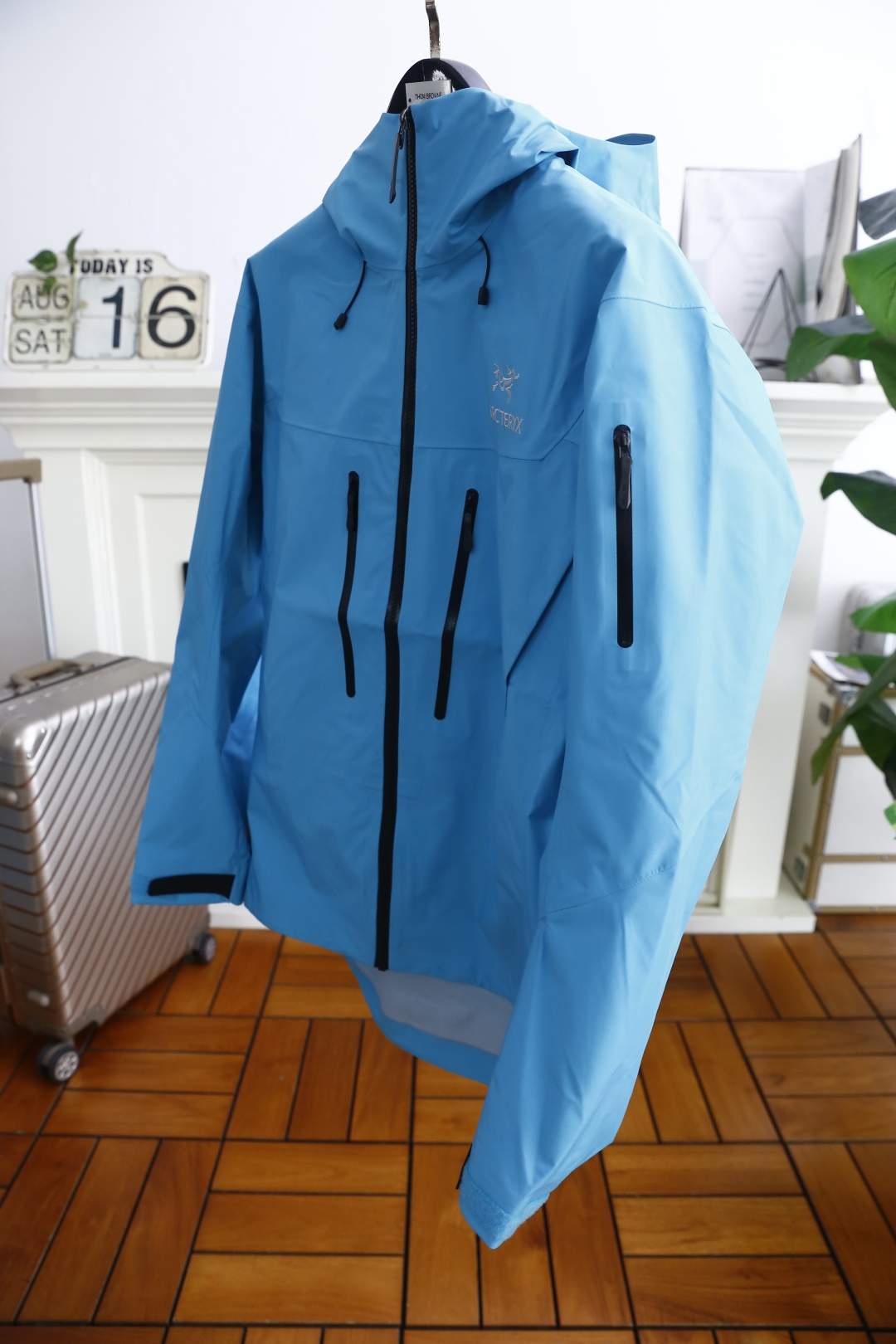 🔥始祖鸟/archaeoPteryx.
26早秋新品🆕时尚百搭男女同款冲锋衣！胸前采用品牌经典LOGO搭