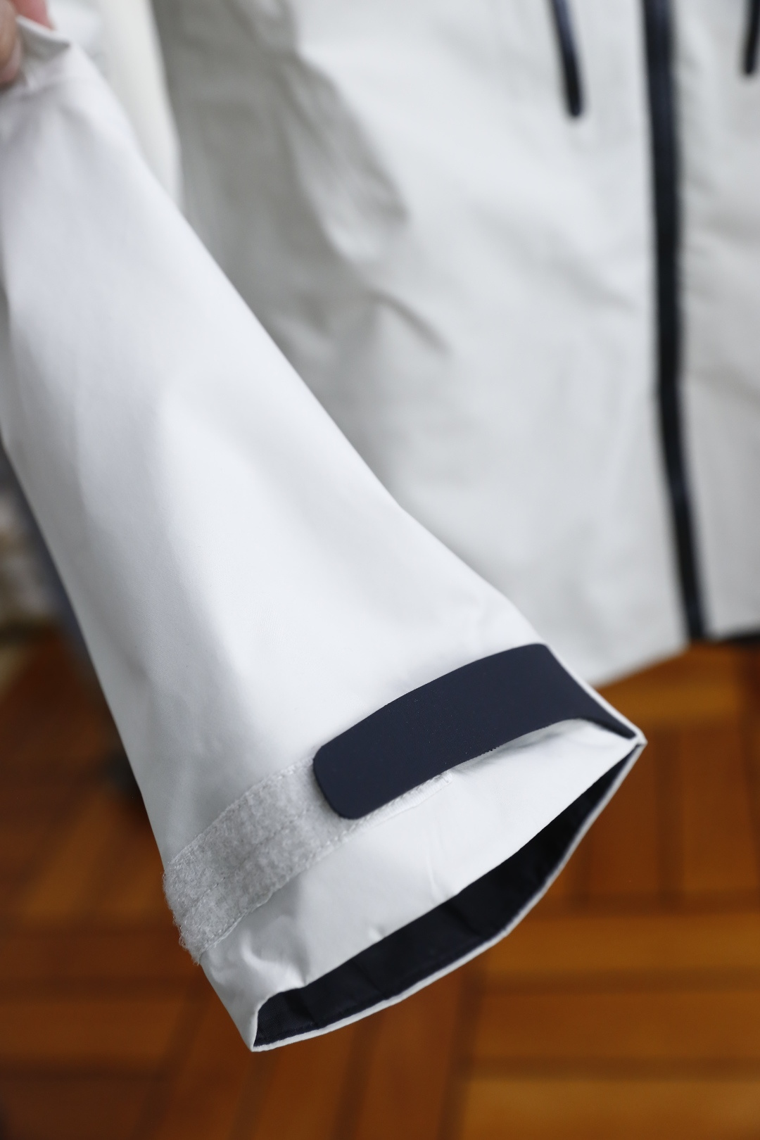 🔥始祖鸟/archaeoPteryx.
26早秋新品🆕时尚百搭男女同款冲锋衣！胸前采用品牌经典LOGO搭