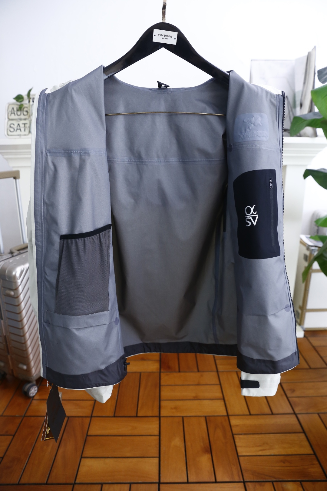 🔥始祖鸟/archaeoPteryx.
26早秋新品🆕时尚百搭男女同款冲锋衣！胸前采用品牌经典LOGO搭