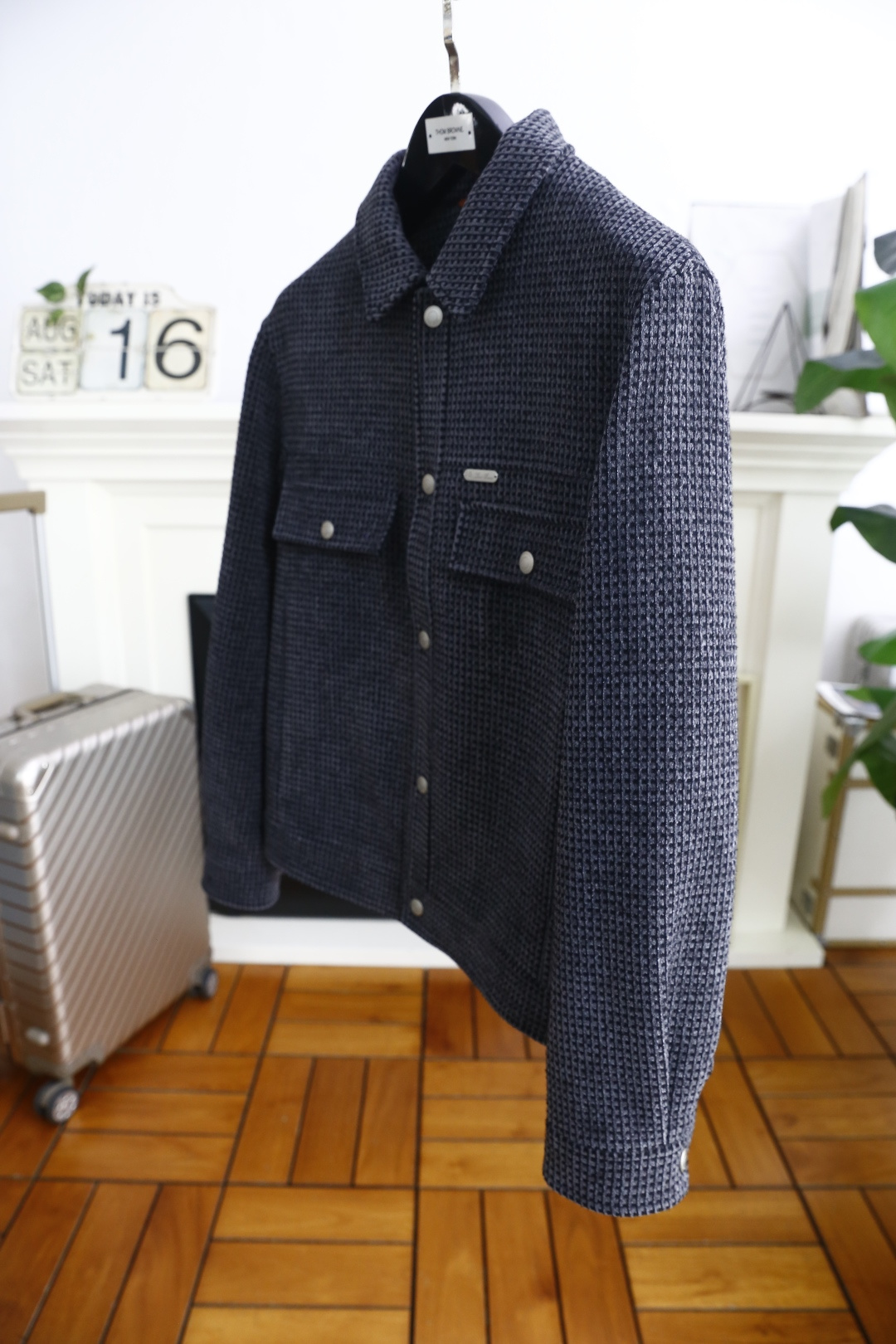 🔥lP🆕.
秋季🆕新款男士外套！奢华经典翻领款式，海外专柜同步 奢华经典品牌元素设计👍高级定制 任何人都