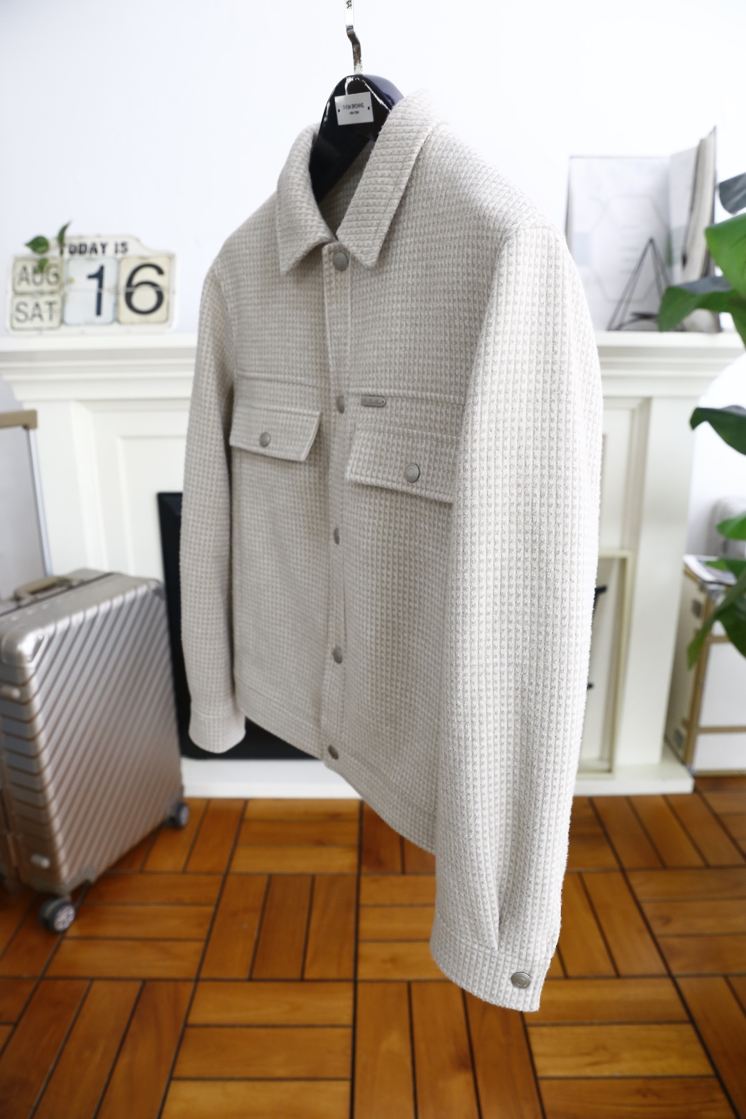 🔥lP🆕.
秋季🆕新款男士外套！奢华经典翻领款式，海外专柜同步 奢华经典品牌元素设计👍高级定制 任何人都