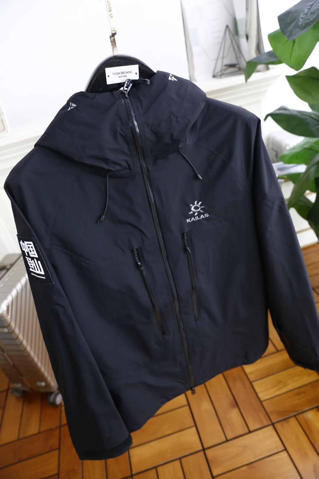 🔥凯乐石/KAILAS.
早秋新款🆕时尚男女同款连帽防水防风冲锋衣外套👍一直在延续的款式 潮流奢华单品系