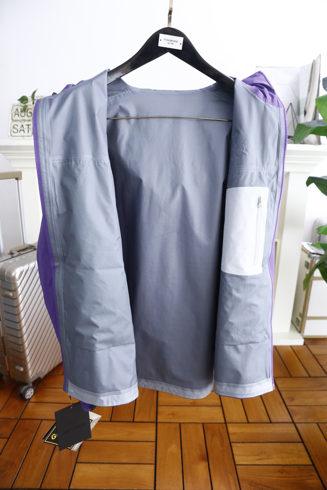 🔥始祖鸟/archaeoPteryx.
26早秋新品🆕时尚百搭男女同款冲锋衣！胸前采用品牌经典LOGO搭