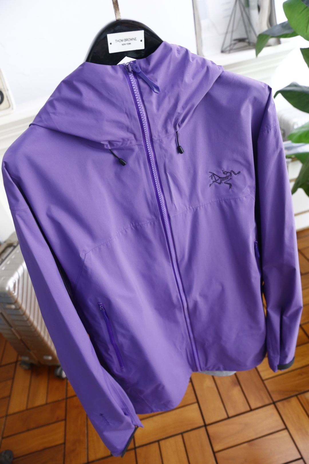 🔥始祖鸟/archaeoPteryx.
26早秋新品🆕时尚百搭男女同款冲锋衣！胸前采用品牌经典LOGO搭