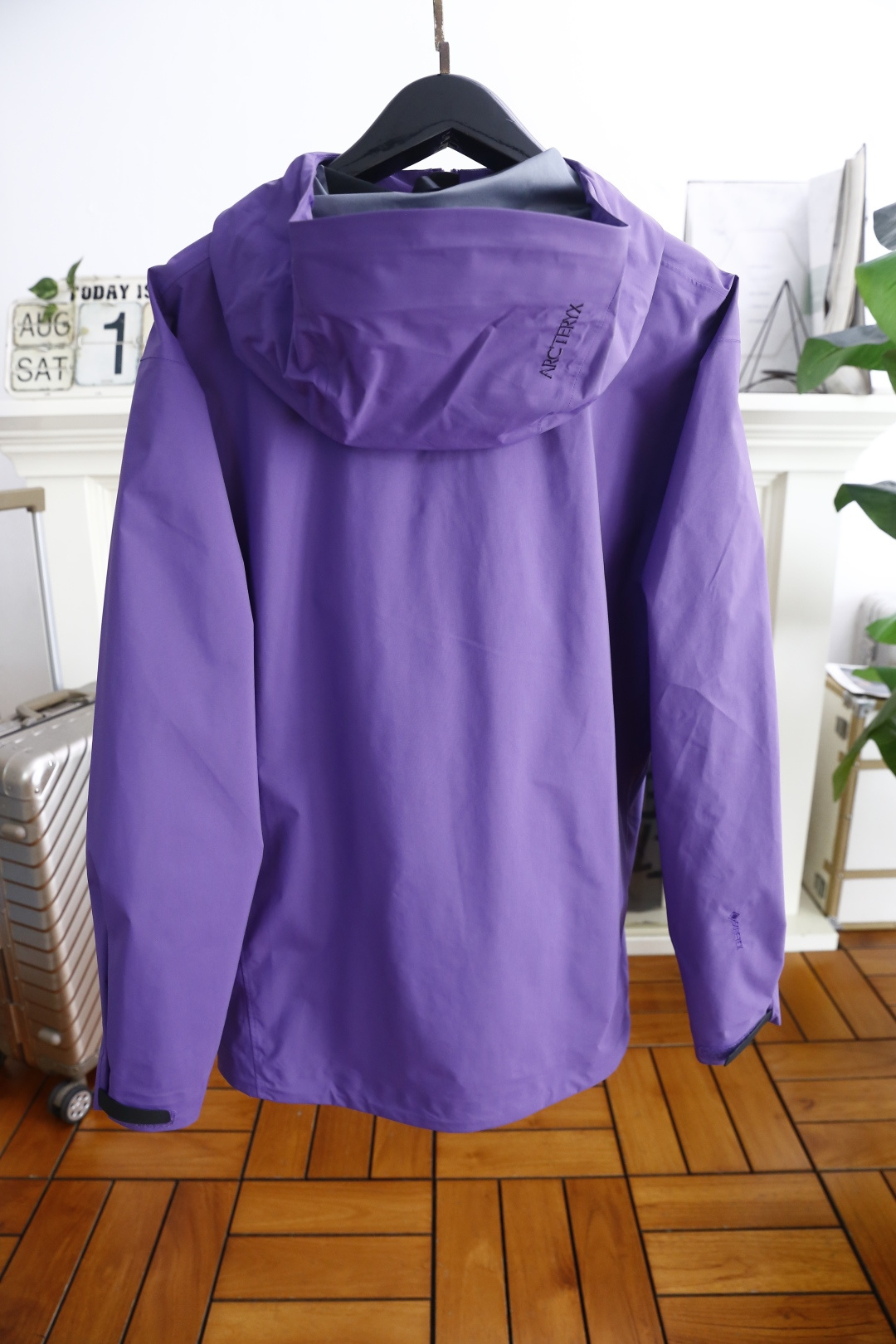 🔥始祖鸟/archaeoPteryx.
26早秋新品🆕时尚百搭男女同款冲锋衣！胸前采用品牌经典LOGO搭