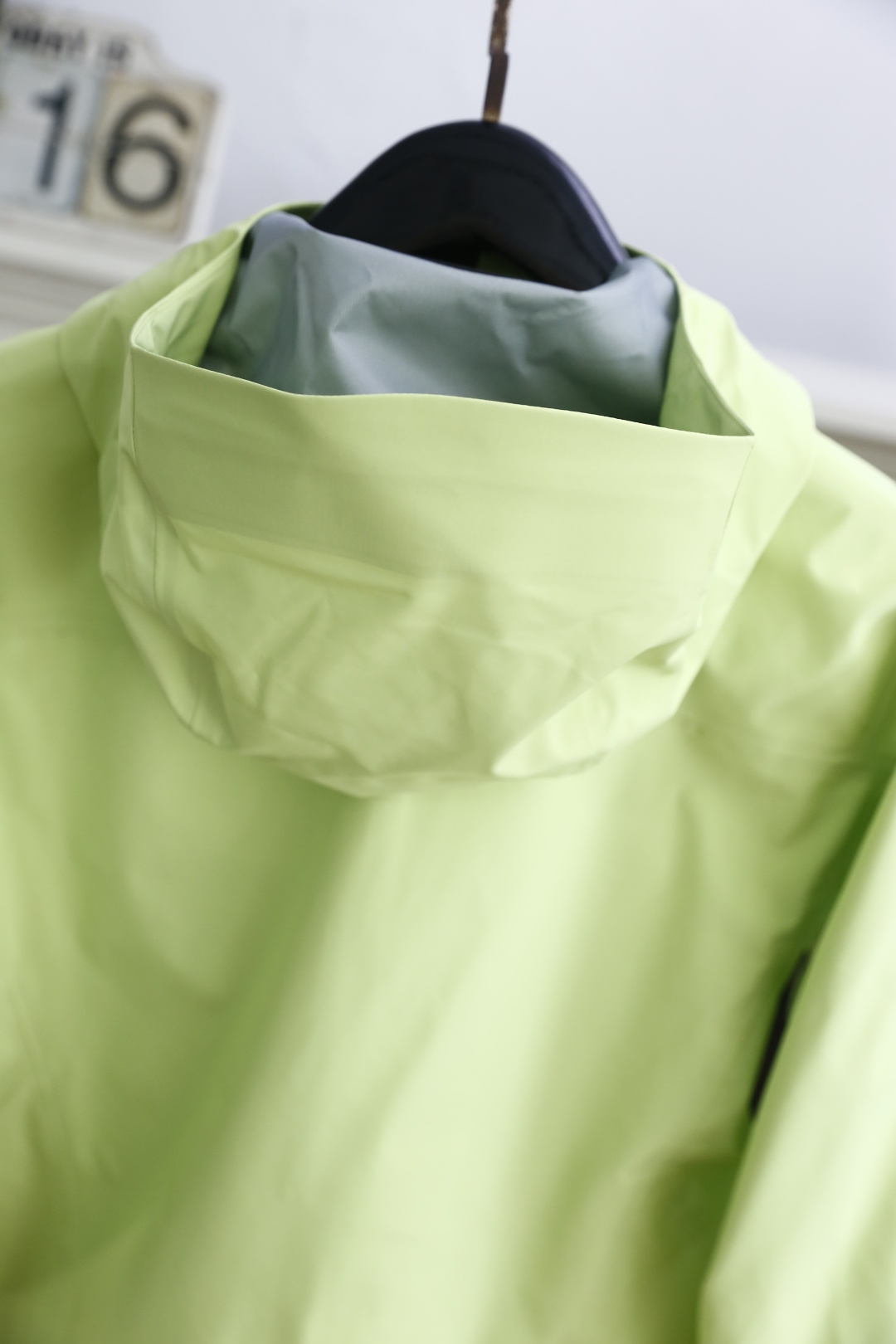 🔥始祖鸟/archaeoPteryx.
26早秋新品🆕时尚百搭男女同款冲锋衣！胸前采用品牌经典LOGO搭