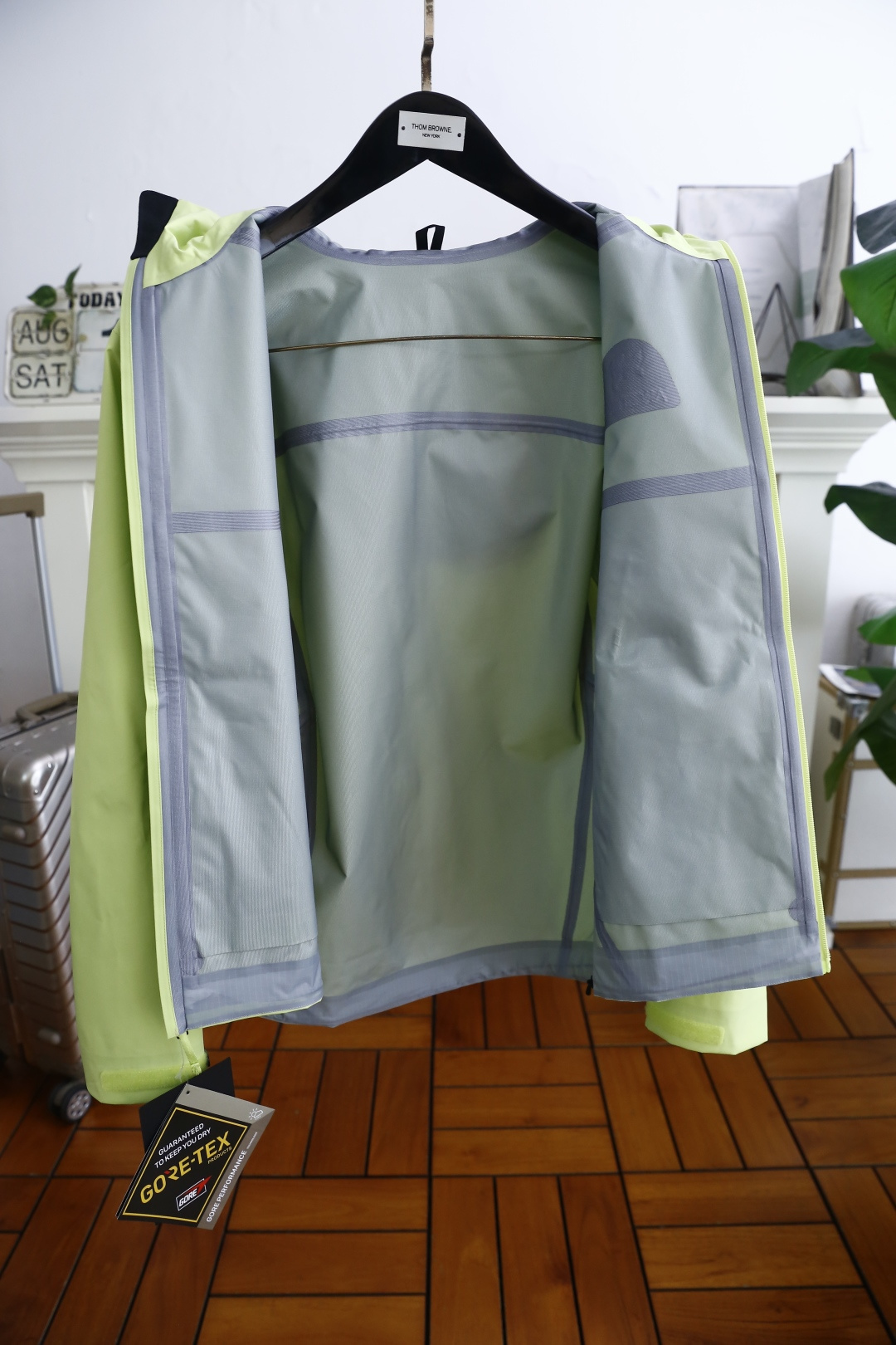 🔥始祖鸟/archaeoPteryx.
26早秋新品🆕时尚百搭男女同款冲锋衣！胸前采用品牌经典LOGO搭