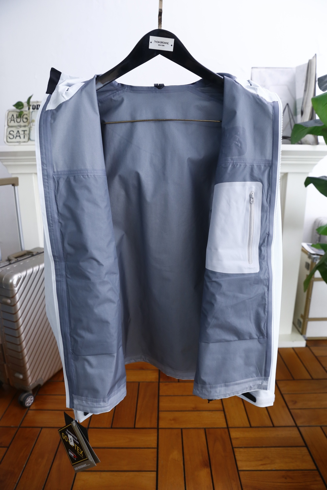 🔥始祖鸟/archaeoPteryx.
26早秋新品🆕时尚百搭男女同款冲锋衣！胸前采用品牌经典LOGO搭