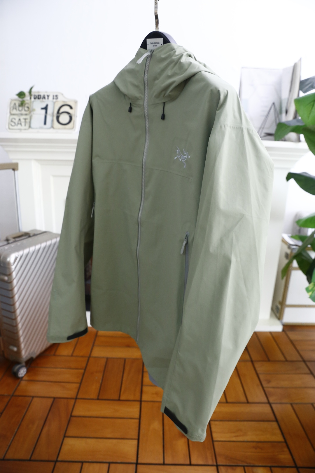 🔥始祖鸟/archaeoPteryx.
26早秋新品🆕时尚百搭男女同款冲锋衣！胸前采用品牌经典LOGO搭