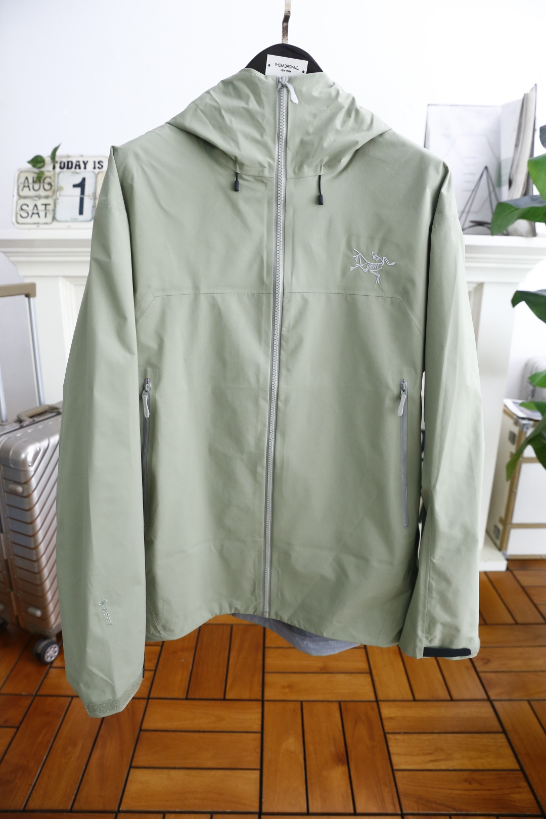 🔥始祖鸟/archaeoPteryx.
26早秋新品🆕时尚百搭男女同款冲锋衣！胸前采用品牌经典LOGO搭