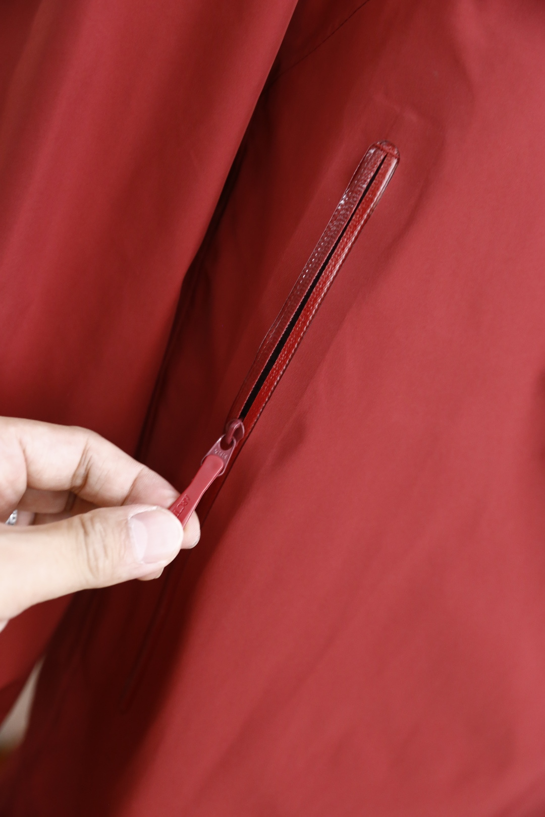 🔥始祖鸟/archaeoPteryx.
26早秋新品🆕时尚百搭男女同款冲锋衣！胸前采用品牌经典LOGO搭