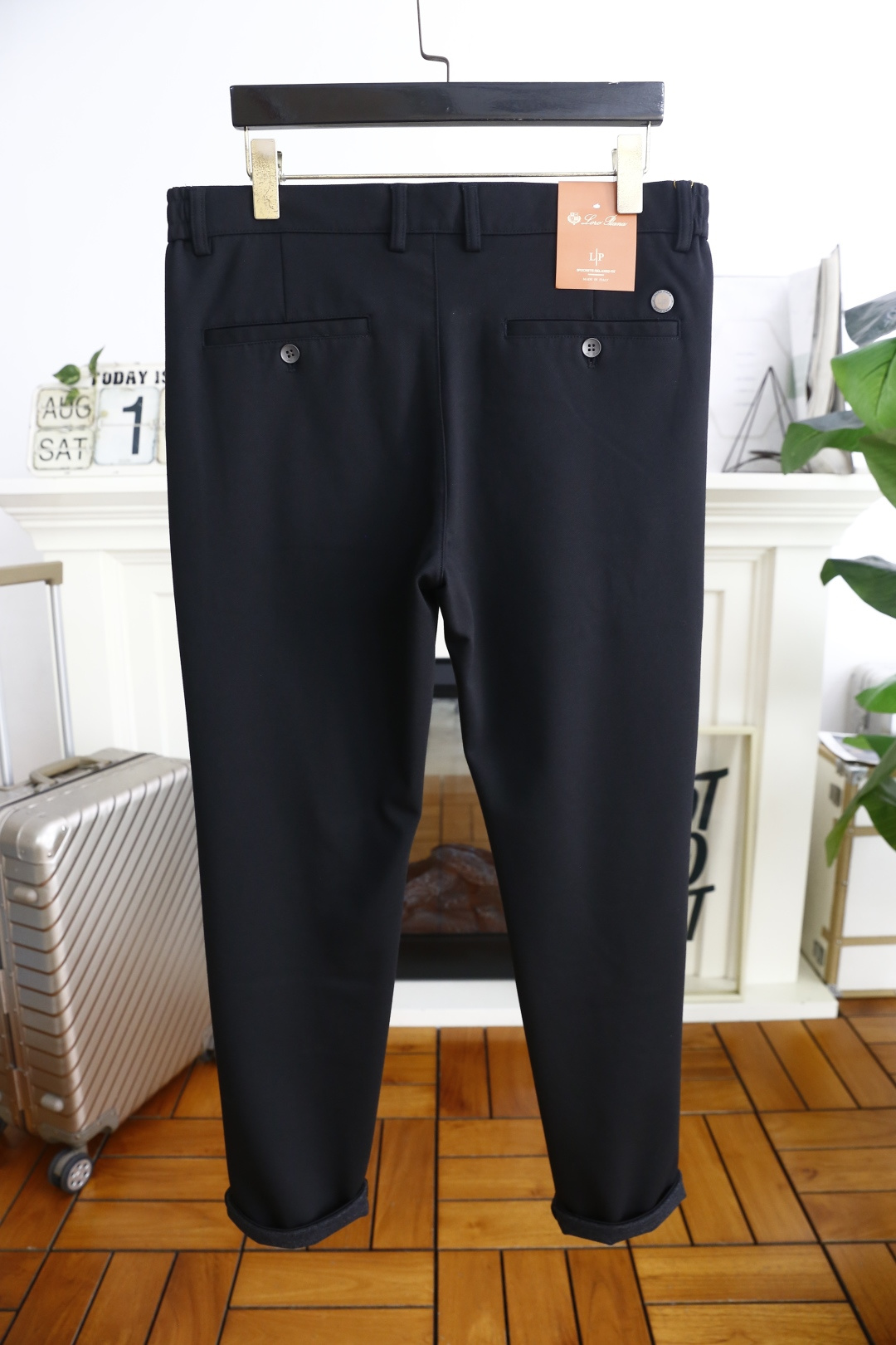 🔥lP🆕.
25早秋新款发布！lP🆕时尚男士百搭松紧腰休闲西裤！奢华品牌经典字母LOGO设计！采用舒适柔