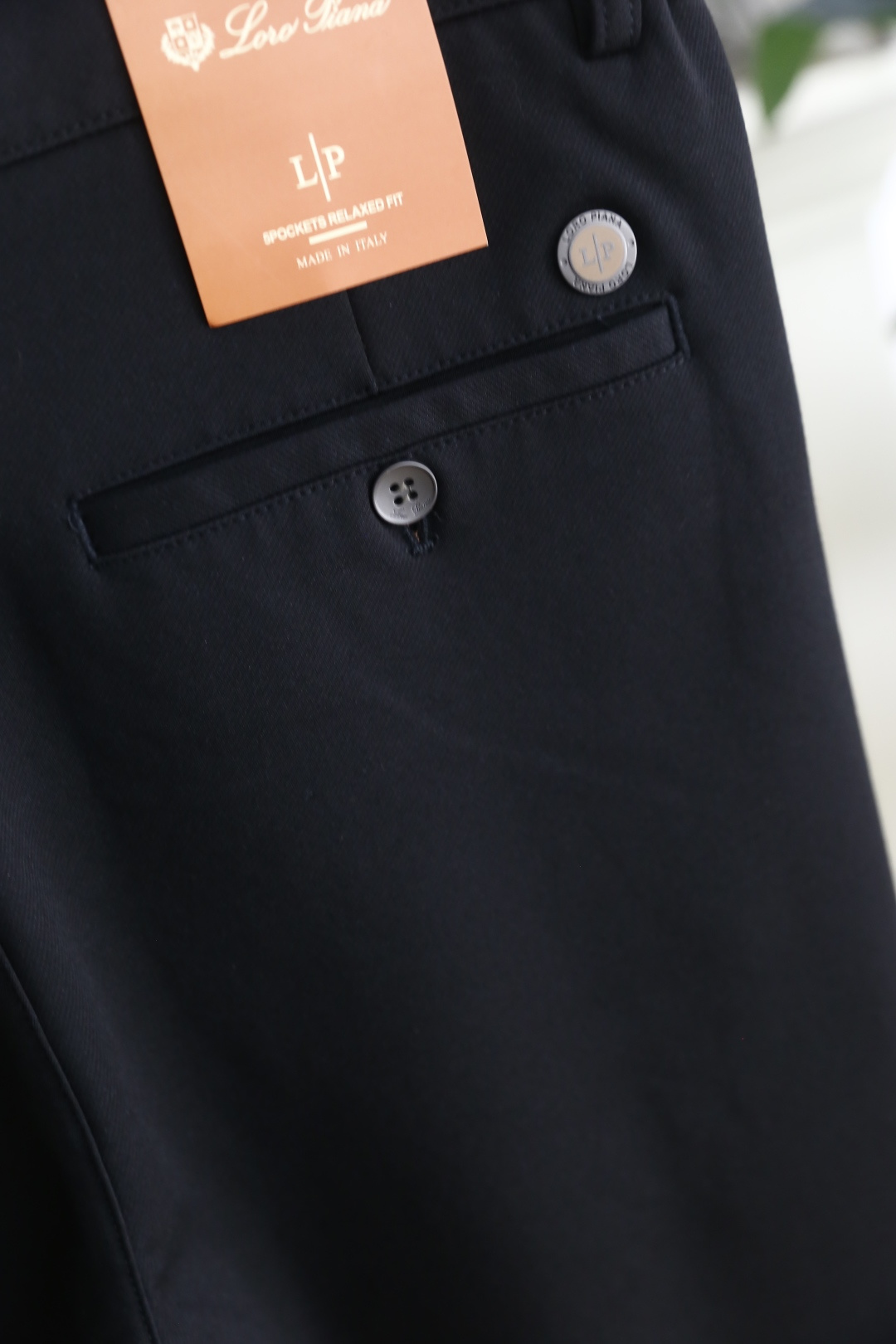 🔥lP🆕.
25早秋新款发布！lP🆕时尚男士百搭松紧腰休闲西裤！奢华品牌经典字母LOGO设计！采用舒适柔