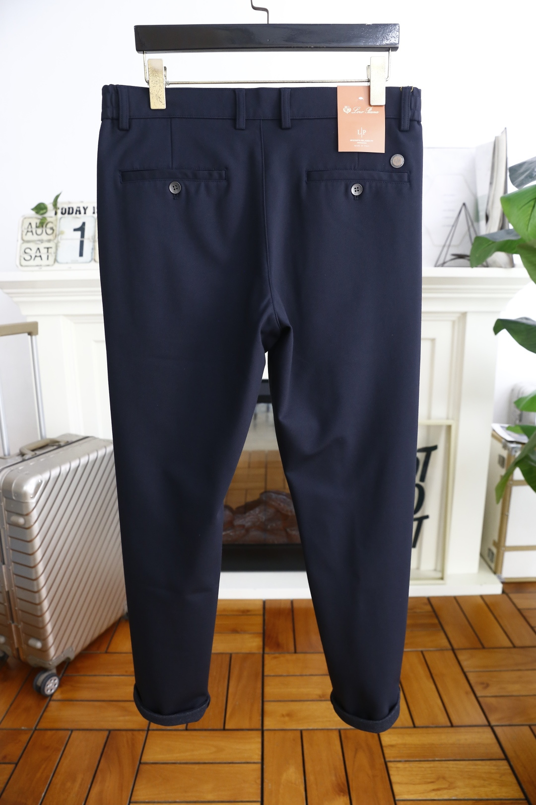 🔥lP🆕.
25早秋新款发布！lP🆕时尚男士百搭松紧腰休闲西裤！奢华品牌经典字母LOGO设计！采用舒适柔