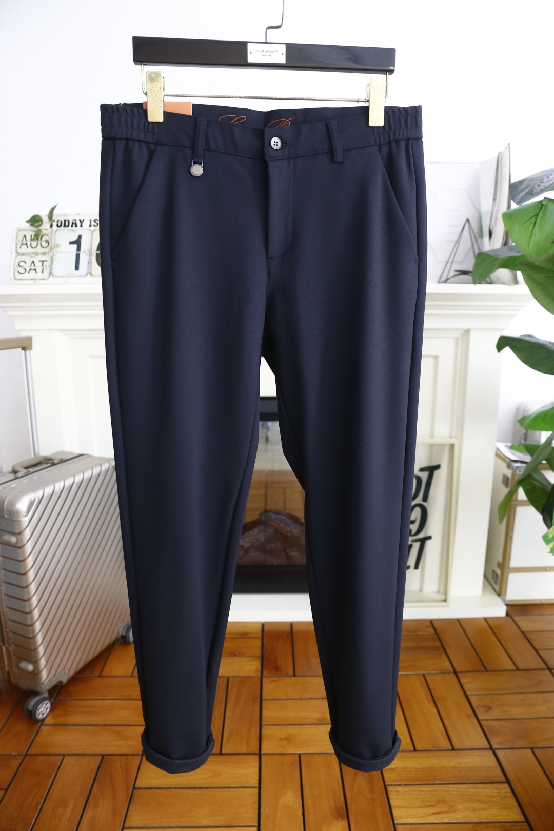 🔥lP🆕.
25早秋新款发布！lP🆕时尚男士百搭松紧腰休闲西裤！奢华品牌经典字母LOGO设计！采用舒适柔