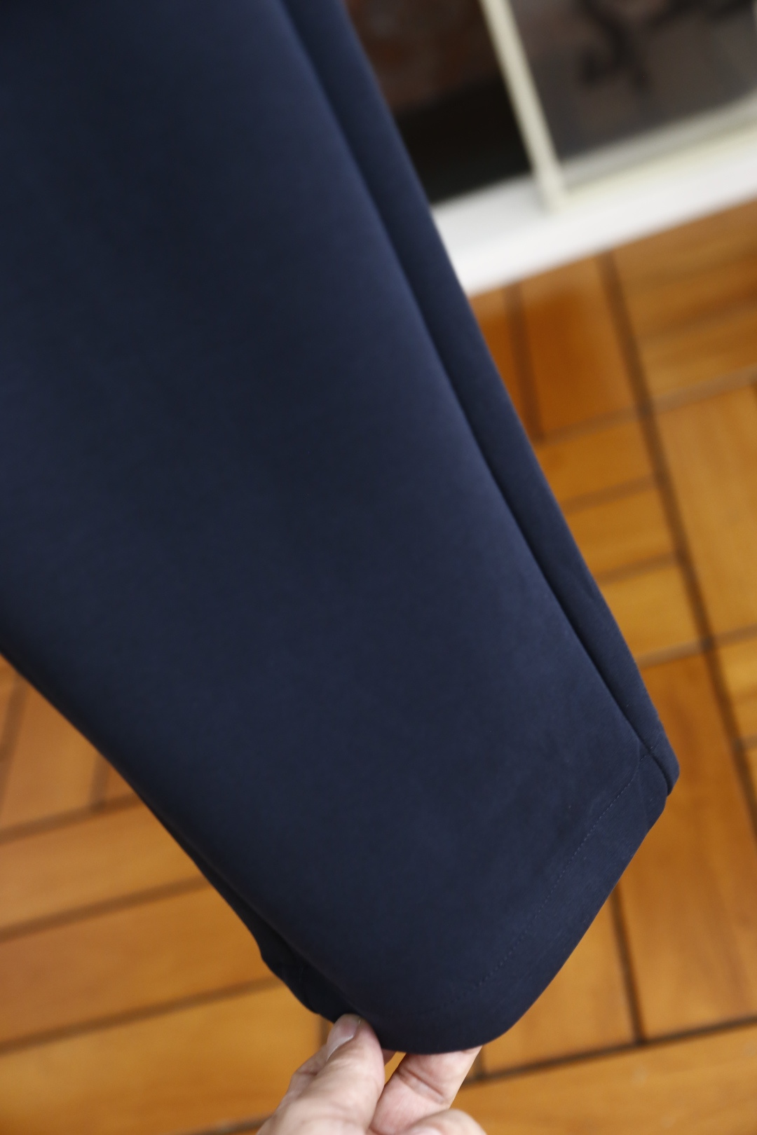 🔥蒙口/Mo*cler.
26早秋时尚新品男士休闲裤！采用进口舒适透气面料，奢华品牌经典字母图案设计 上