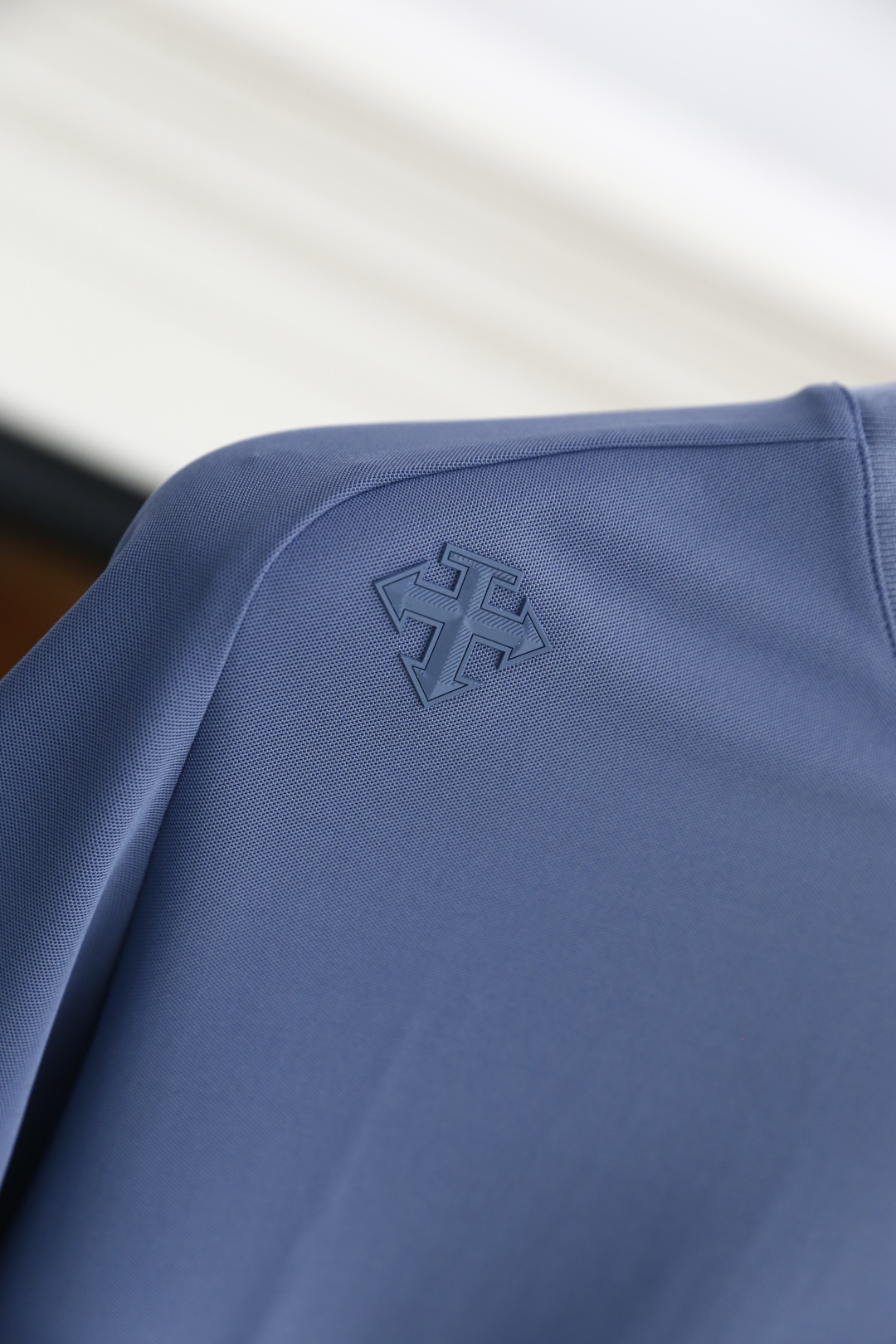 🔥迪桑特.
2025夏季男士短袖上市🍃重磅级尤物单品，新形态雅痞风格👍🏻高街混搭腔调有味，吸睛有力之作。