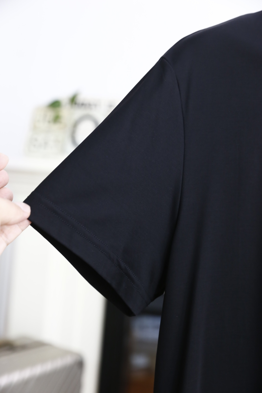 🔥巴宝丽/Burbe*ry.
25Bur夏季男士圆领短袖🍃经典圆领设计！胸前品牌战马LOGO标识标注👍🏼