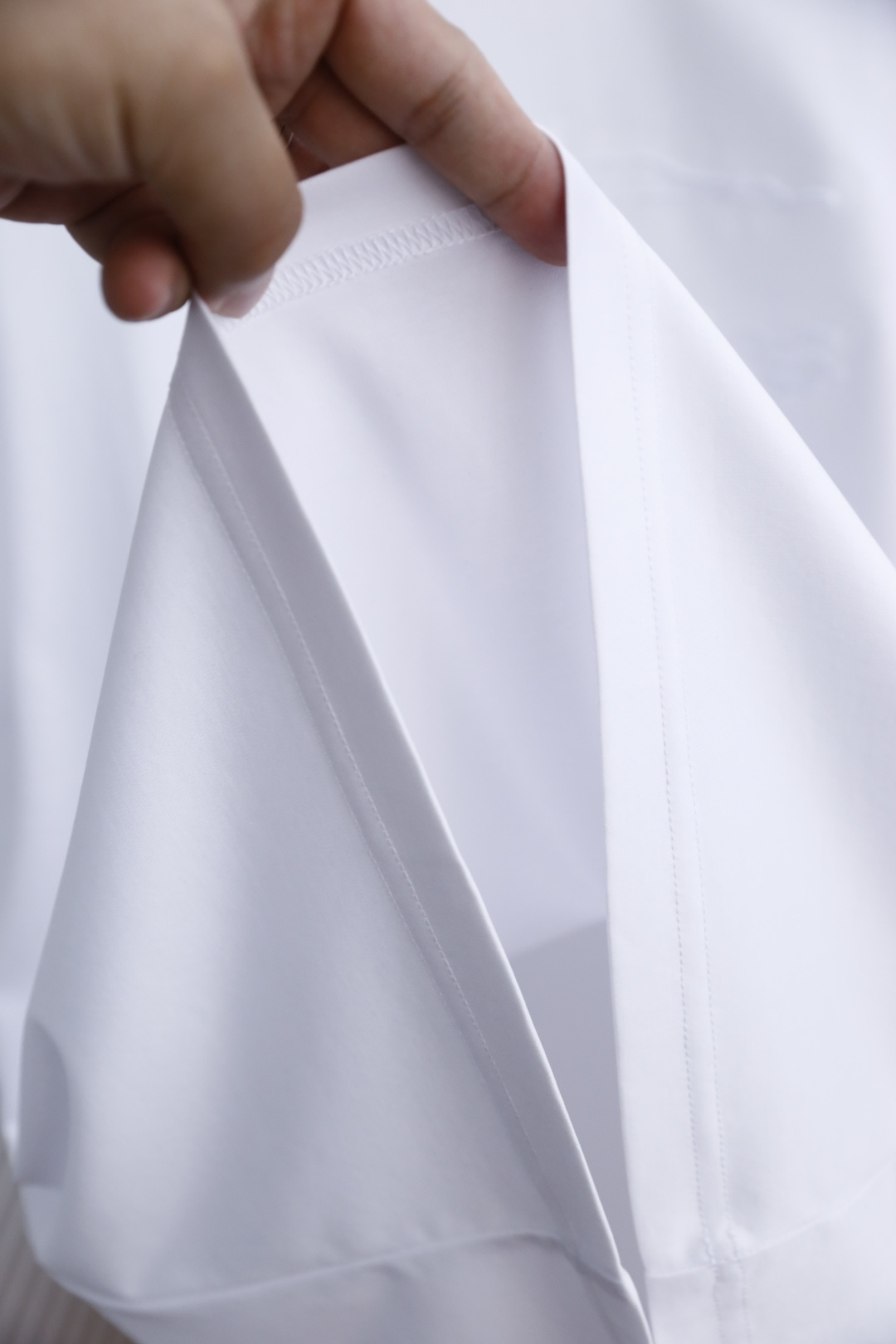 🔥巴宝丽/Burbe*ry.
25Bur夏季男士圆领短袖🍃经典圆领设计！胸前品牌战马LOGO标识标注👍🏼