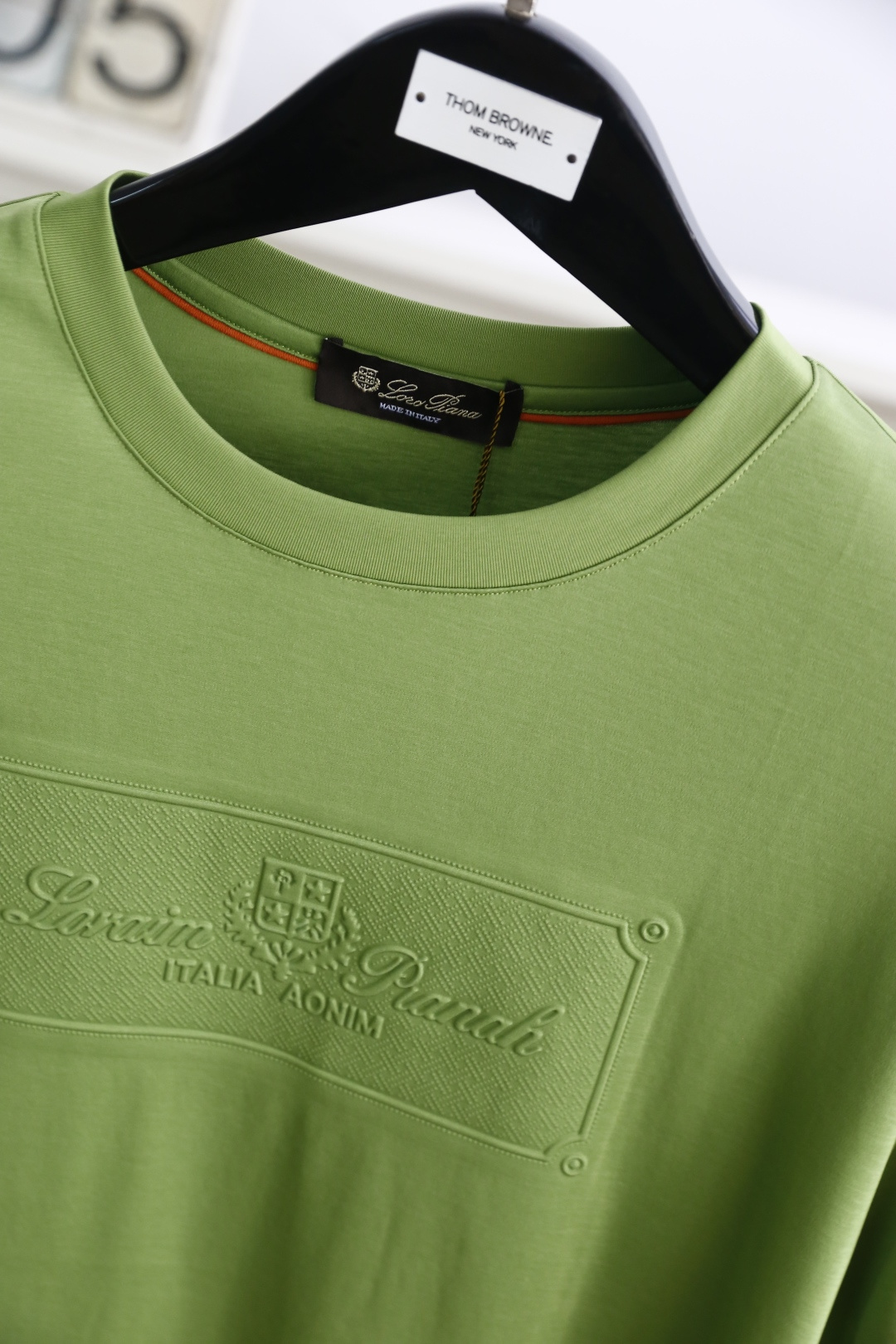 🔥lP🆕.
2025夏季时尚圆领短袖👍高级定制百搭款式！更有实用感 任何人都可以轻松驾驭 采用经典舒适透