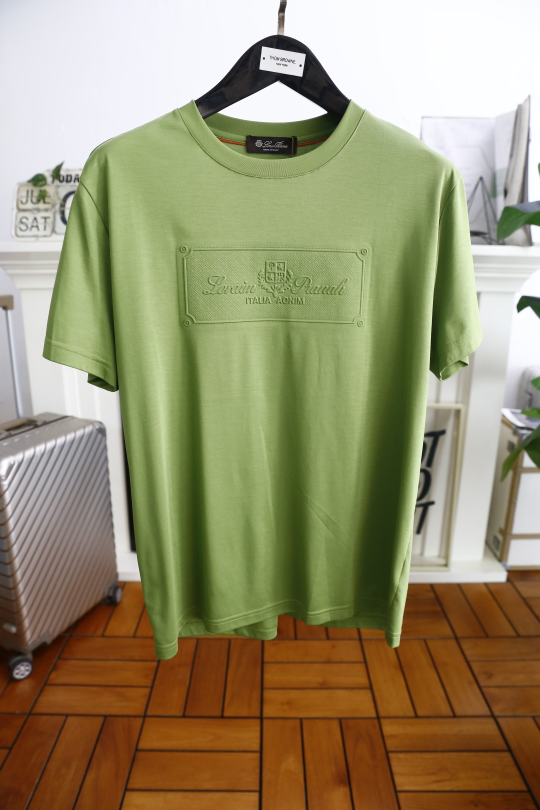 🔥lP🆕.
2025夏季时尚圆领短袖👍高级定制百搭款式！更有实用感 任何人都可以轻松驾驭 采用经典舒适透