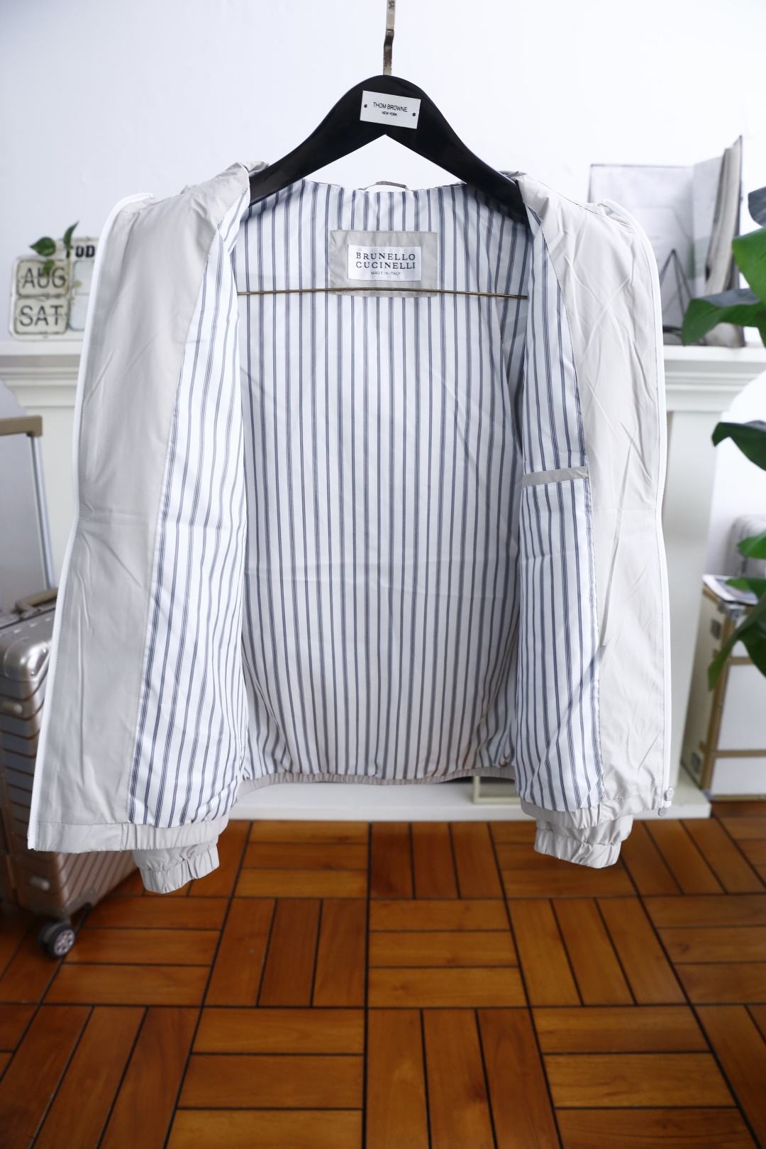 🔥Brunello Cucinelli.
26秋季新款男士时尚薄款棉服！采用进口华纤料含薄棉🔥欧洲米兰走