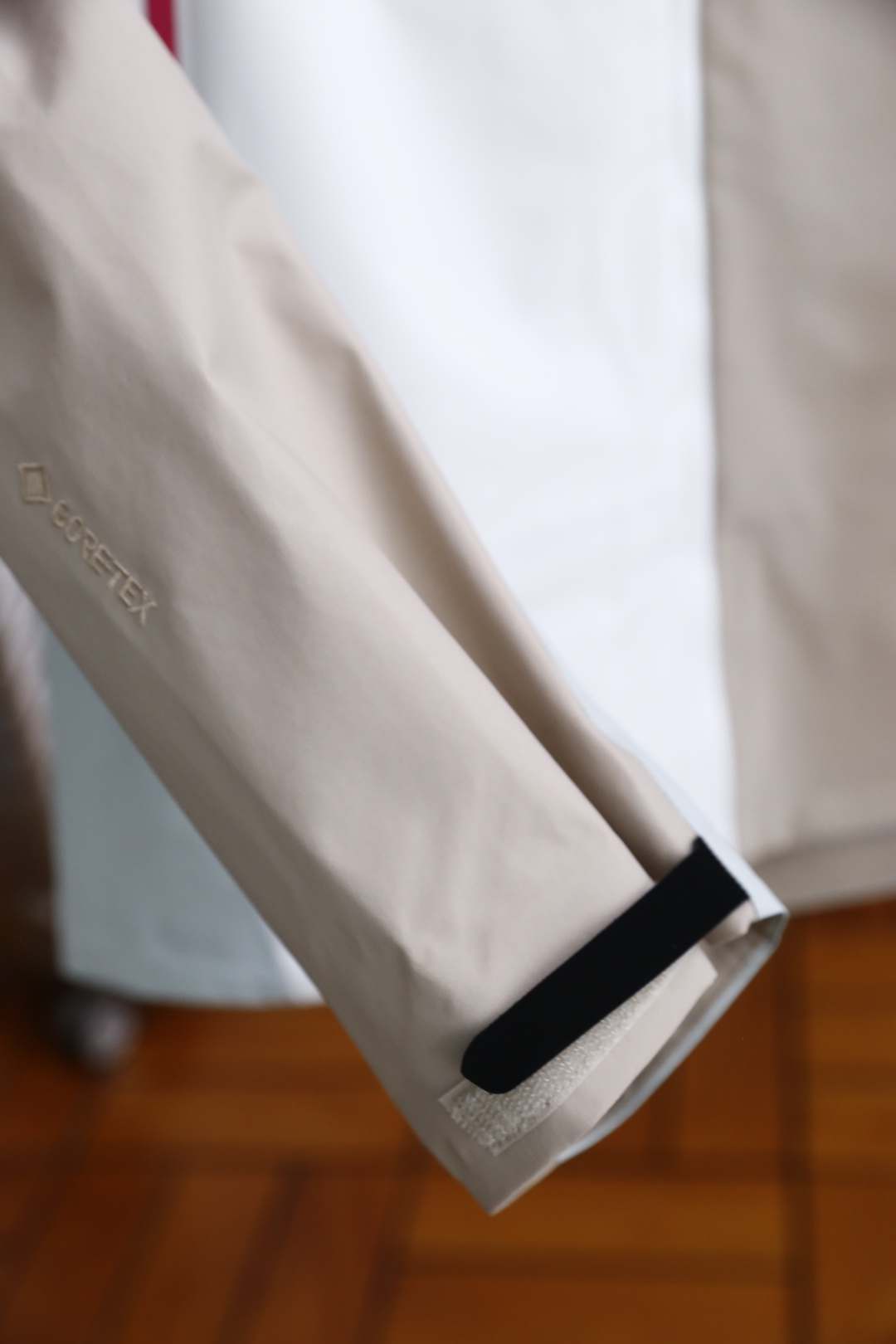 🔥始祖鸟/archaeoPteryx.
26秋季新品！外出登山必入手款👍时尚百搭男女同款拼色冲锋衣！胸前