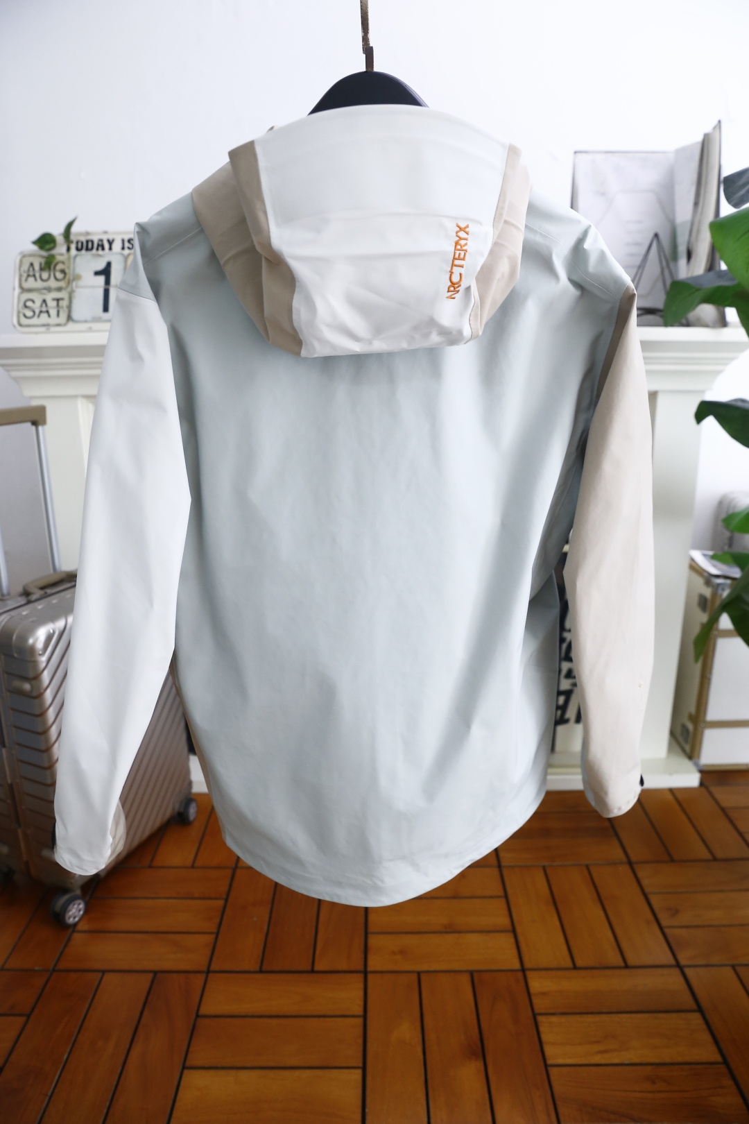 🔥始祖鸟/archaeoPteryx.
26秋季新品！外出登山必入手款👍时尚百搭男女同款拼色冲锋衣！胸前