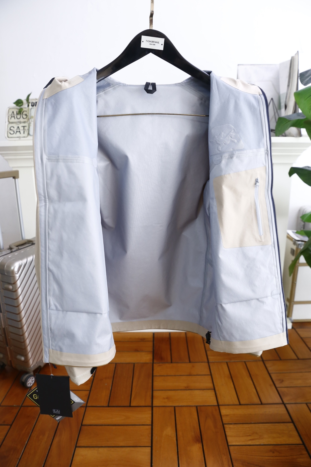 🔥始祖鸟/archaeoPteryx.
26秋季新品！外出登山必入手款👍时尚百搭男女同款拼色冲锋衣！胸前