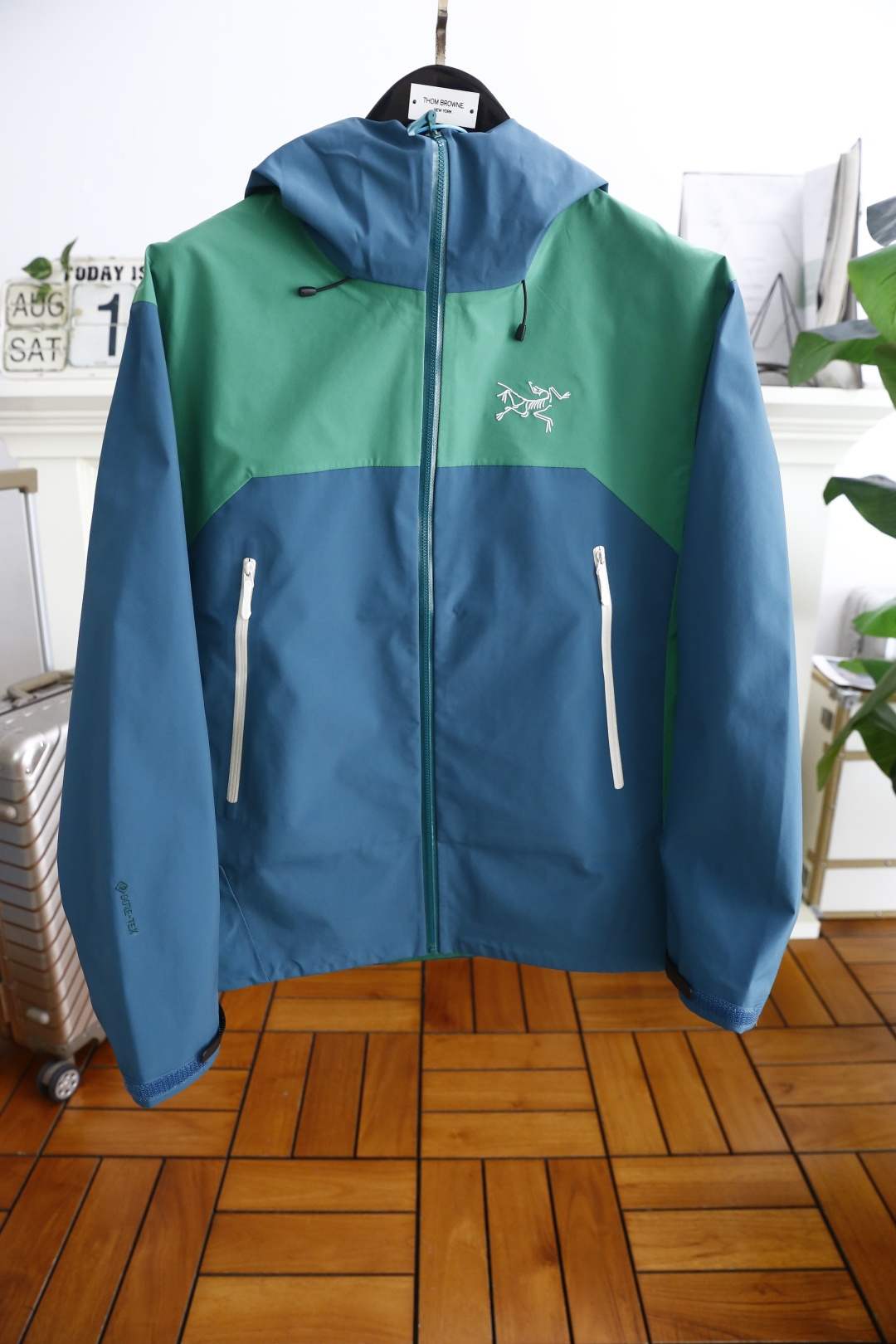 🔥始祖鸟/archaeoPteryx.
26秋季新品！外出登山必入手款👍时尚百搭男女同款拼色冲锋衣！胸前