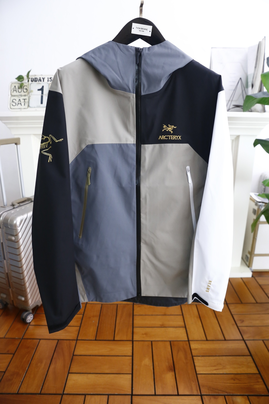 🔥始祖鸟/archaeoPteryx.
26秋季新品！外出登山必入手款👍时尚百搭男女同款拼色冲锋衣！胸前