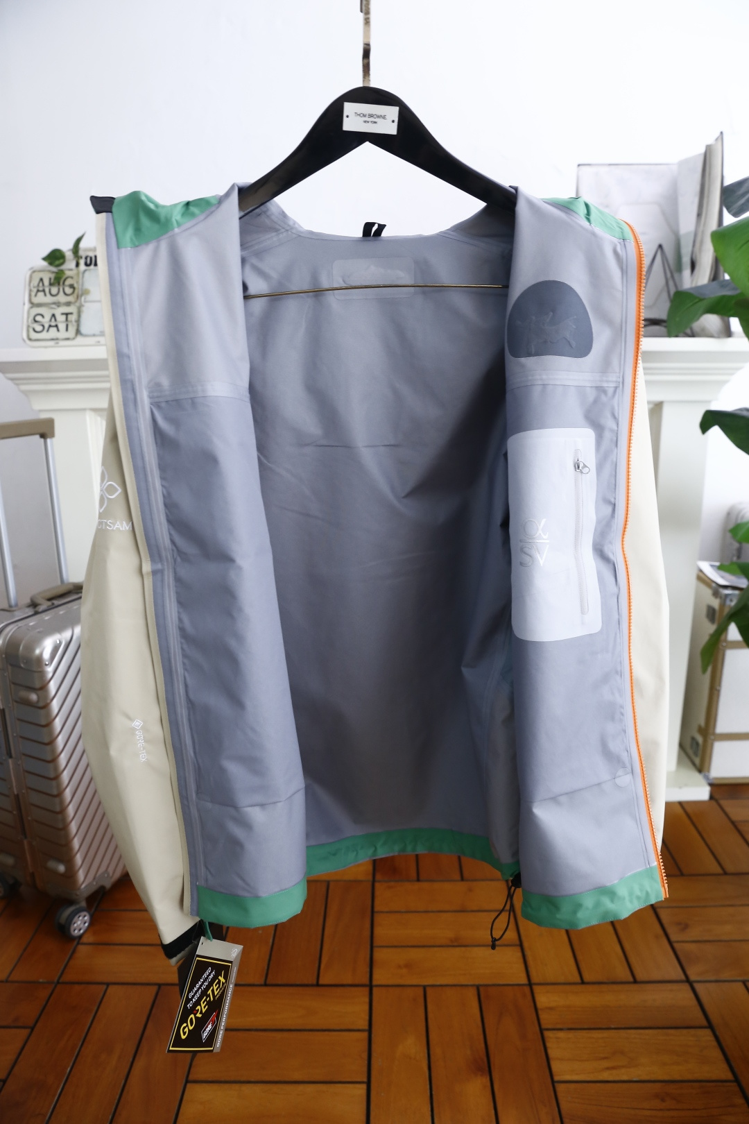 🔥始祖鸟/archaeoPteryx.
26秋季新品！外出登山必入手款👍时尚百搭男女同款拼色冲锋衣！胸前