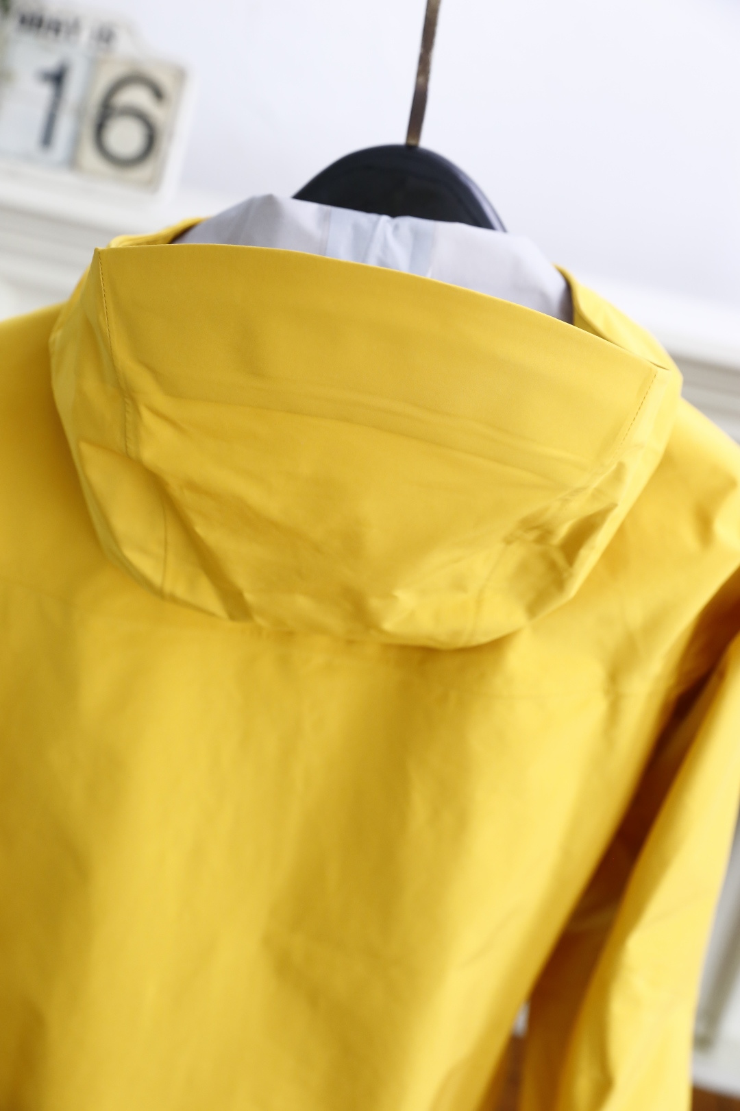 🔥始祖鸟/archaeoPteryx.
26早秋新品🆕时尚百搭男女同款冲锋衣！胸前采用品牌经典LOGO搭