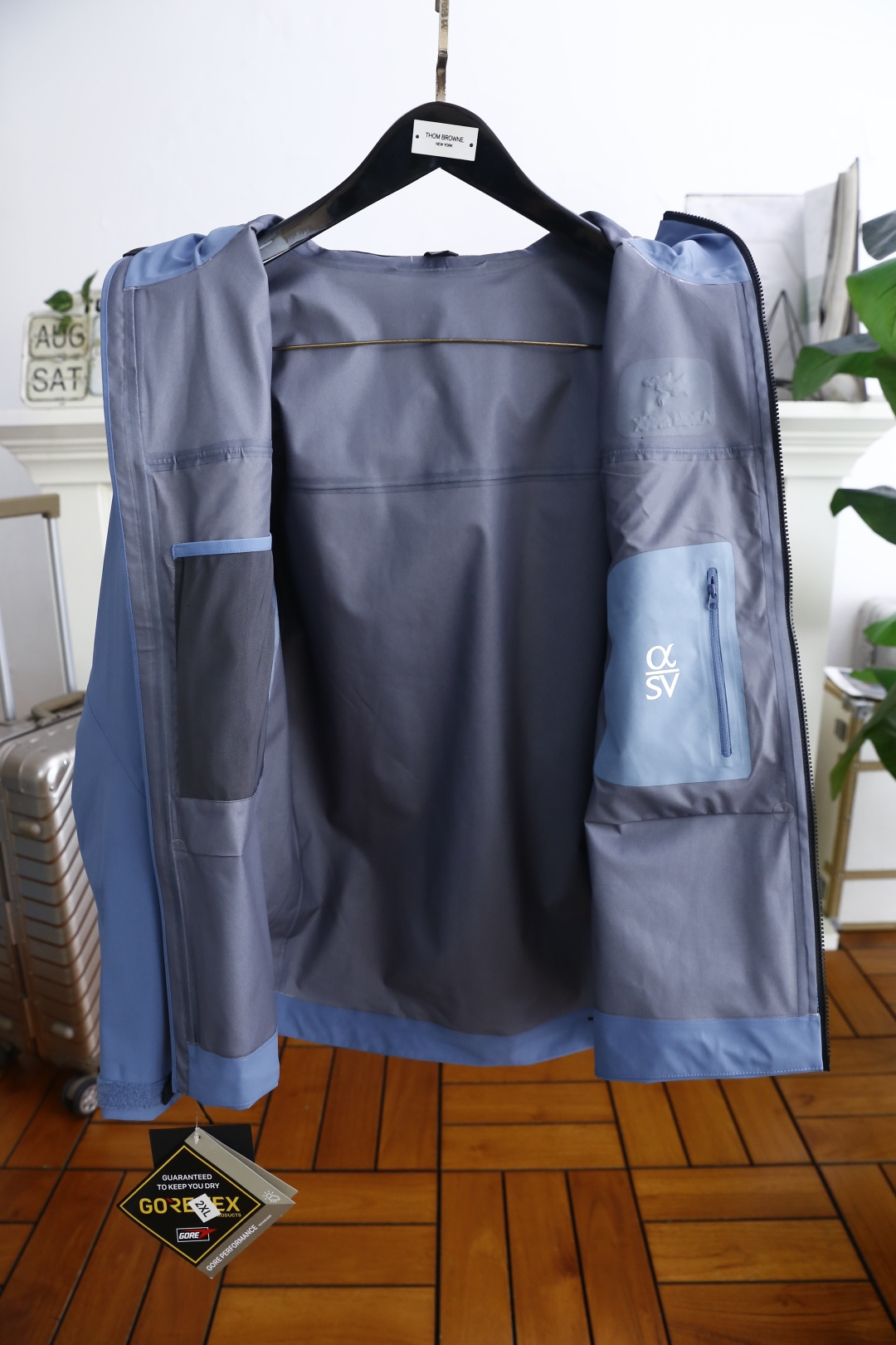 🔥始祖鸟/archaeoPteryx.
26早秋新品🆕时尚百搭男女同款冲锋衣！胸前采用品牌经典LOGO搭