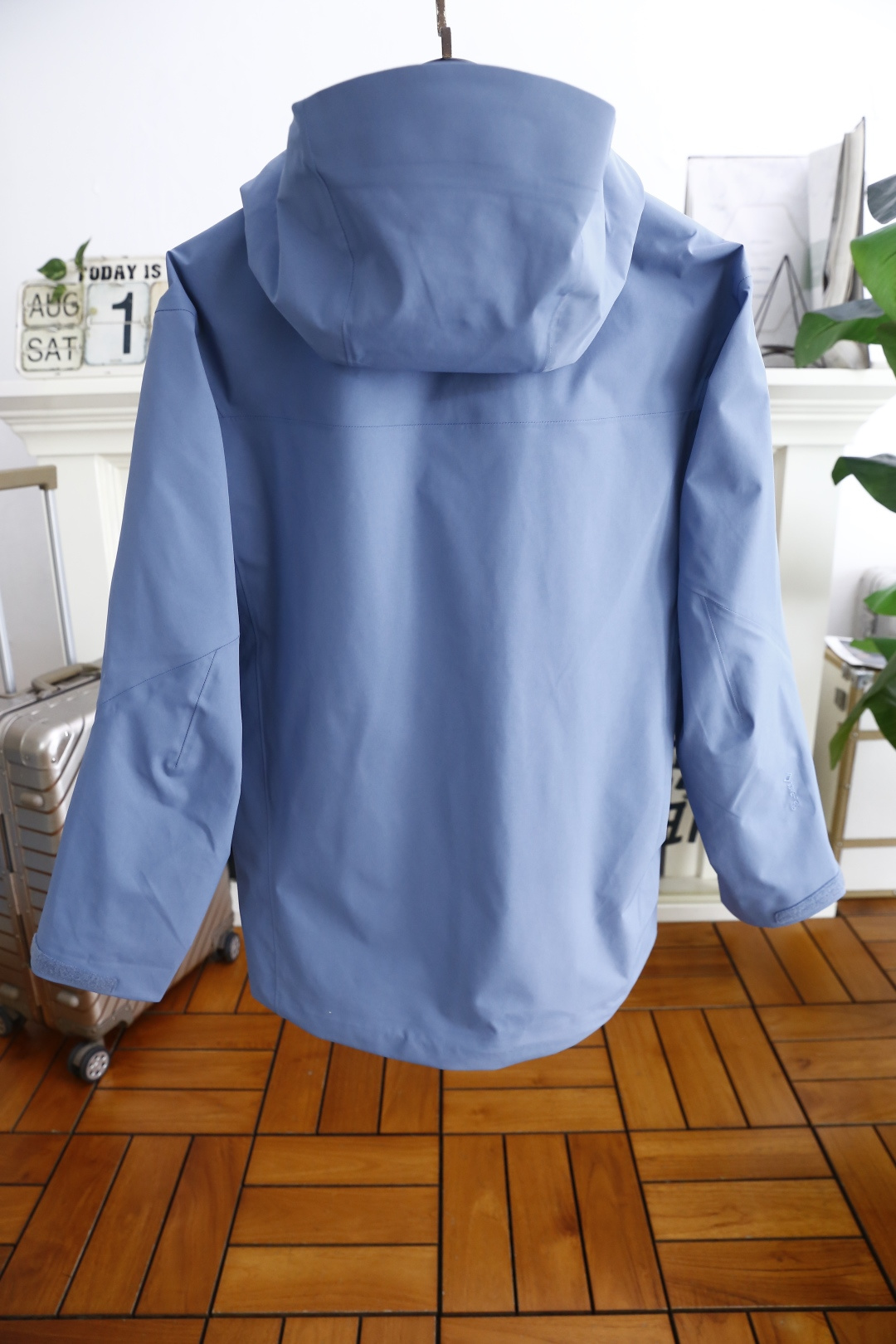 🔥始祖鸟/archaeoPteryx.
26早秋新品🆕时尚百搭男女同款冲锋衣！胸前采用品牌经典LOGO搭