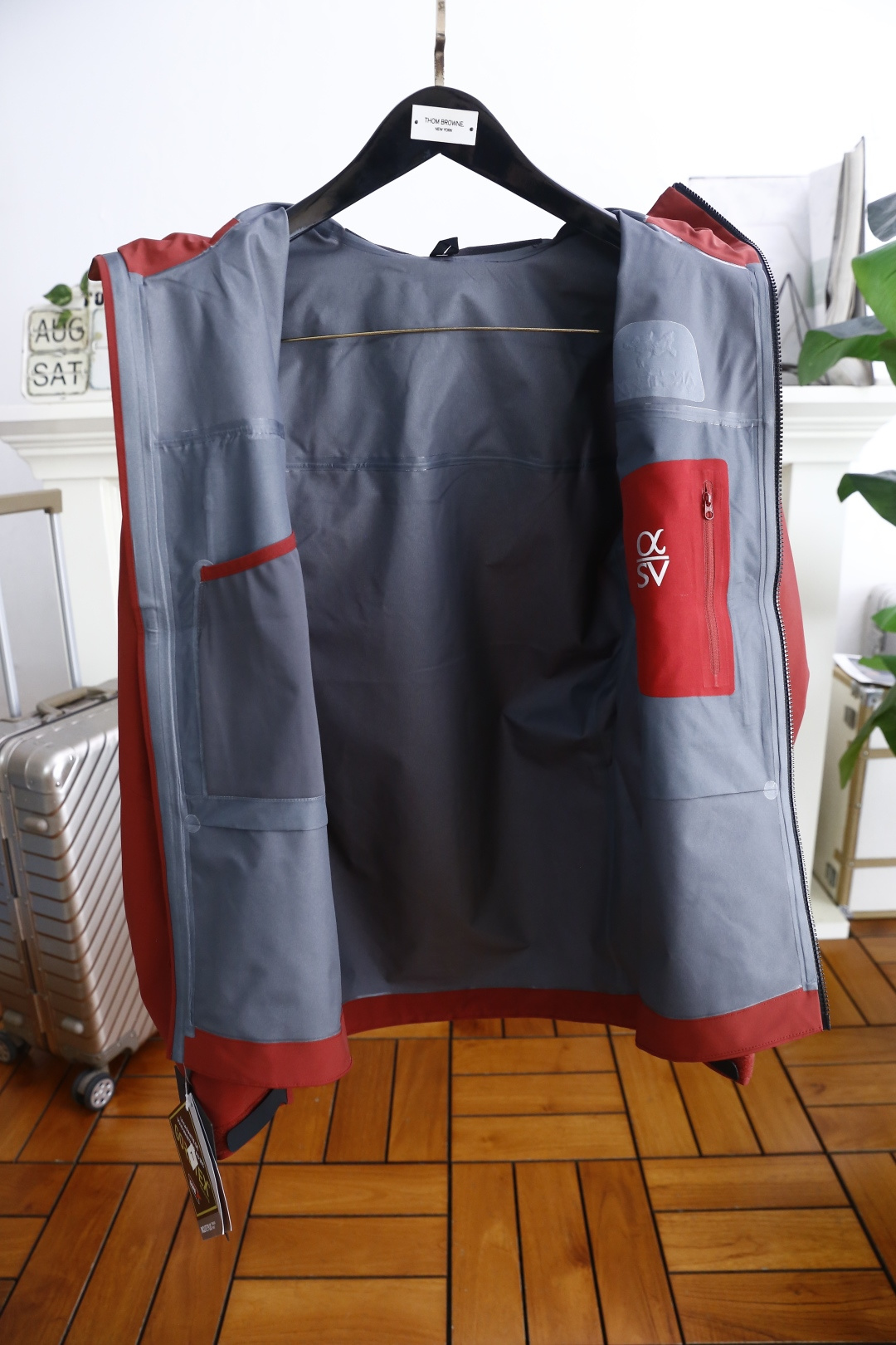 🔥始祖鸟/archaeoPteryx.
26早秋新品🆕时尚百搭男女同款冲锋衣！胸前采用品牌经典LOGO搭