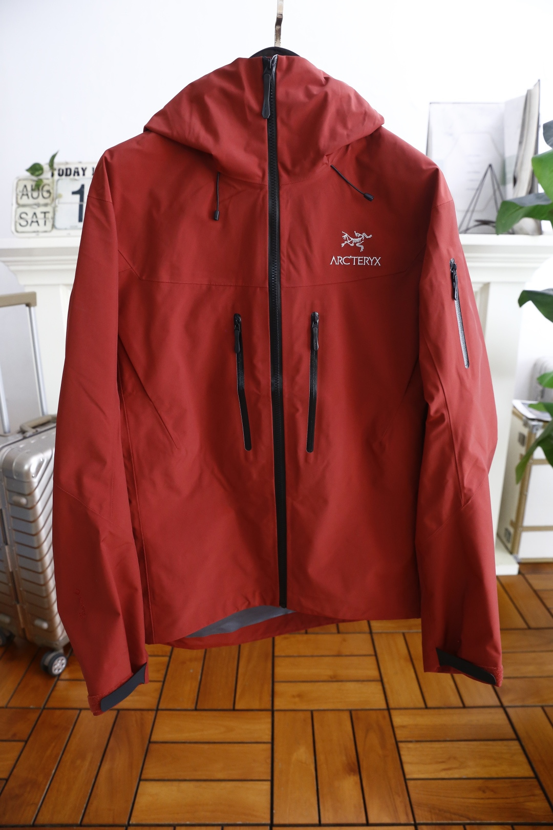 🔥始祖鸟/archaeoPteryx.
26早秋新品🆕时尚百搭男女同款冲锋衣！胸前采用品牌经典LOGO搭