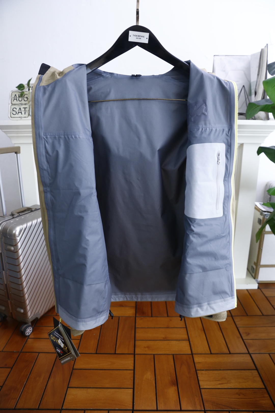 🔥始祖鸟/archaeoPteryx.
26早秋新品🆕时尚百搭男女同款冲锋衣！胸前采用品牌经典LOGO搭