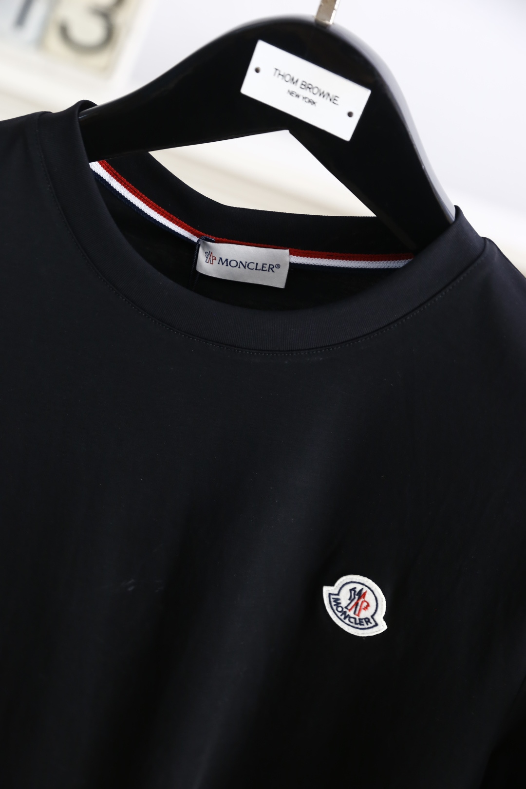 🔥蒙口/Mon*ler.
2025夏季原单男士休闲打底短袖T恤！奢华经典品牌原版字母LOGO设计！高端定