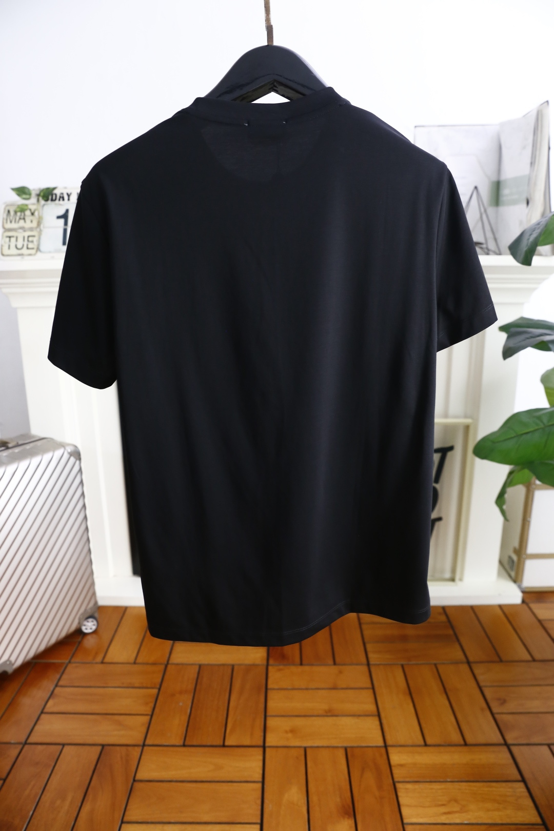 🔥蒙口/Mon*ler.
2025夏季原单男士休闲打底短袖T恤！奢华经典品牌原版字母LOGO设计！高端定