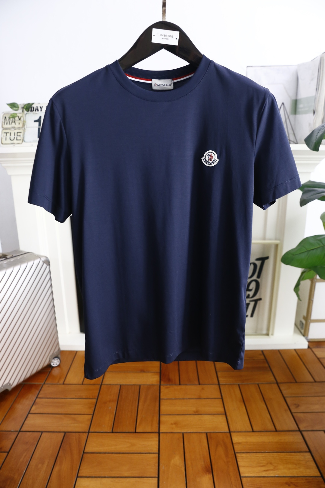 🔥蒙口/Mon*ler.
2025夏季原单男士休闲打底短袖T恤！奢华经典品牌原版字母LOGO设计！高端定